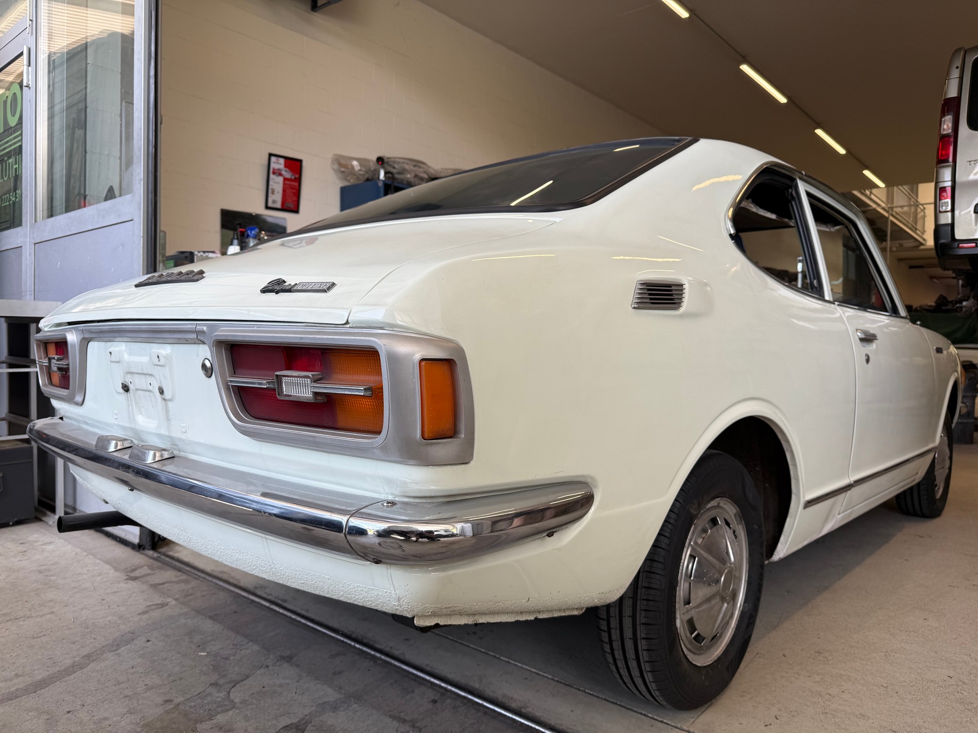 TOYOTA KE25-221942-image-3