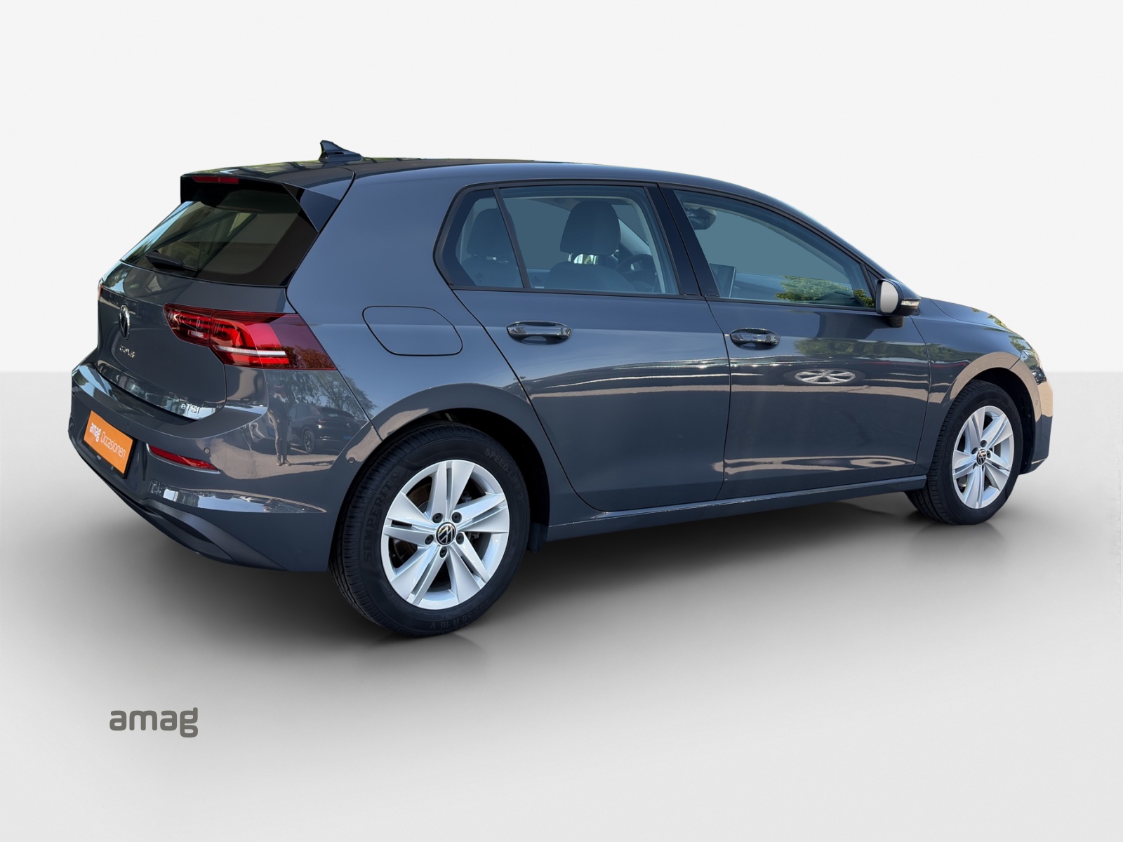 VW Golf 1.5 e TSI mHEV Life DSG-image-4