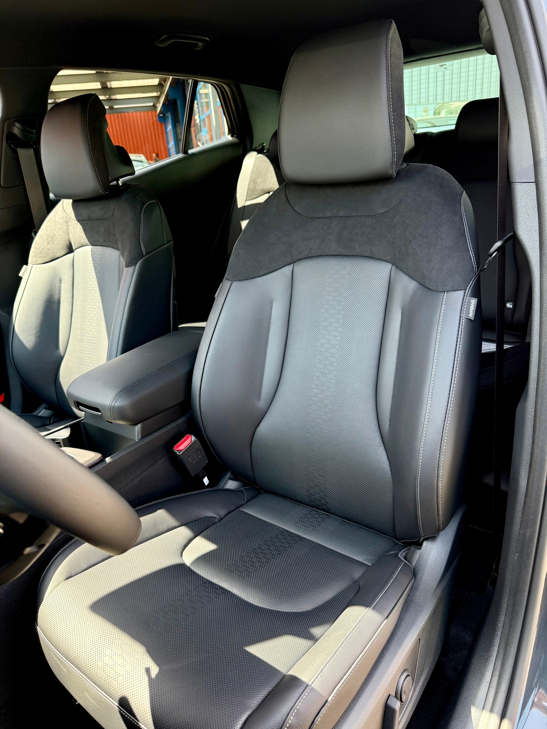 KIA Sportage 1.6 T-GDi Hybrid Black Edition-image-6