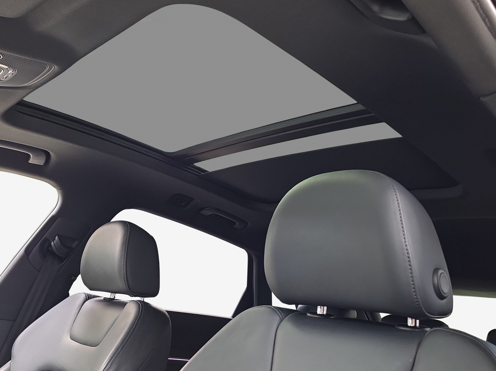 AUDI e-tron 55 Advanced quattro-image-16