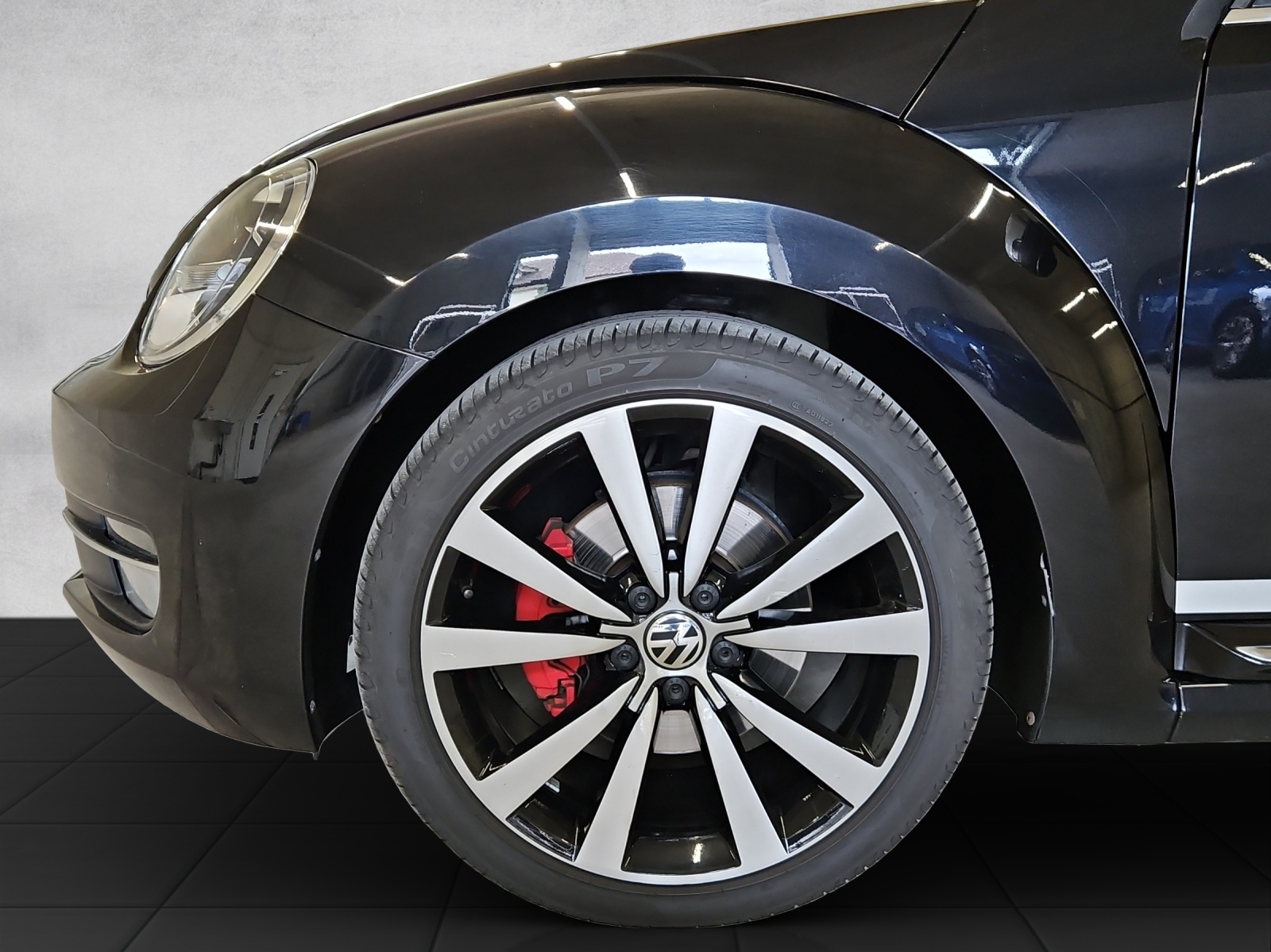 VW Beetle 2.0 TSI Sport DSG-image-14