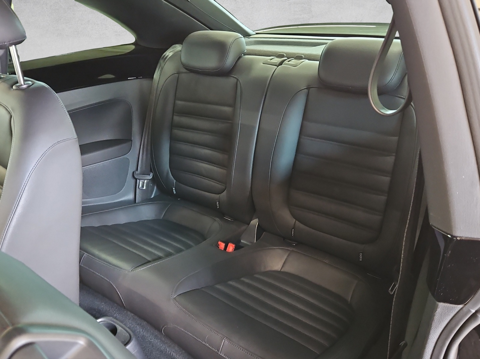 VW Beetle 2.0 TSI Sport DSG-image-9