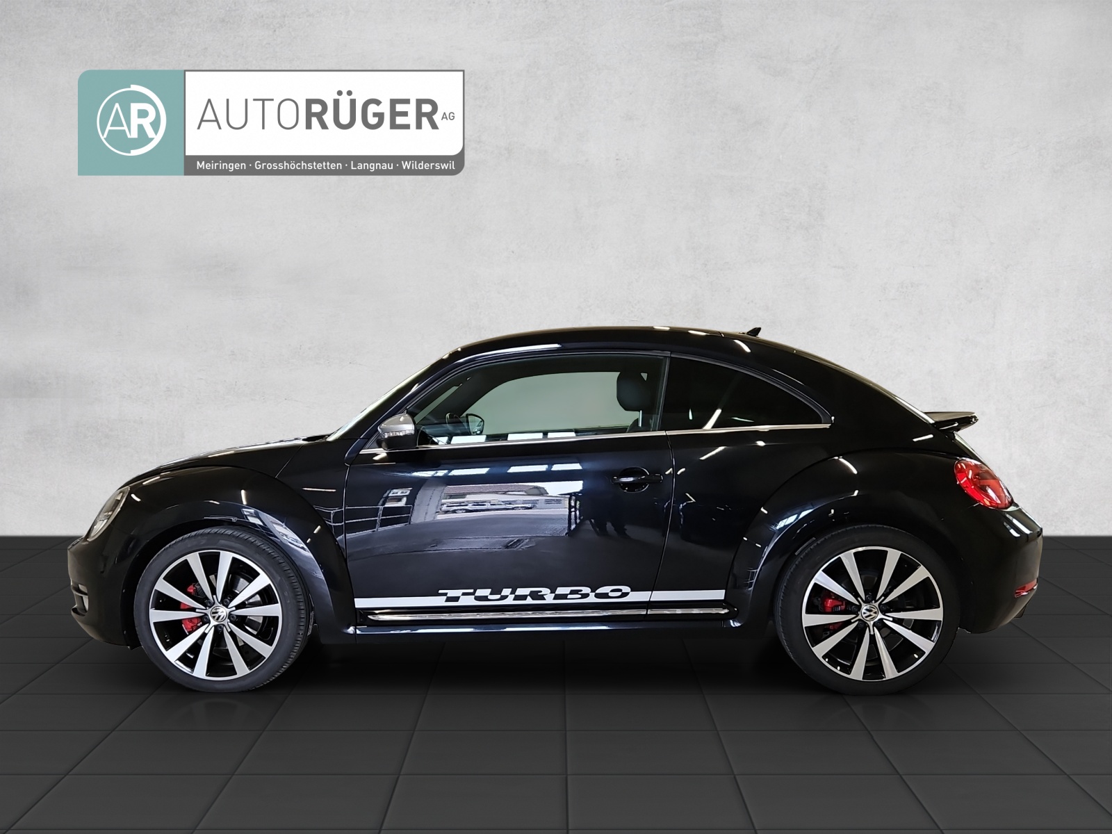 VW Beetle 2.0 TSI Sport DSG-image-2