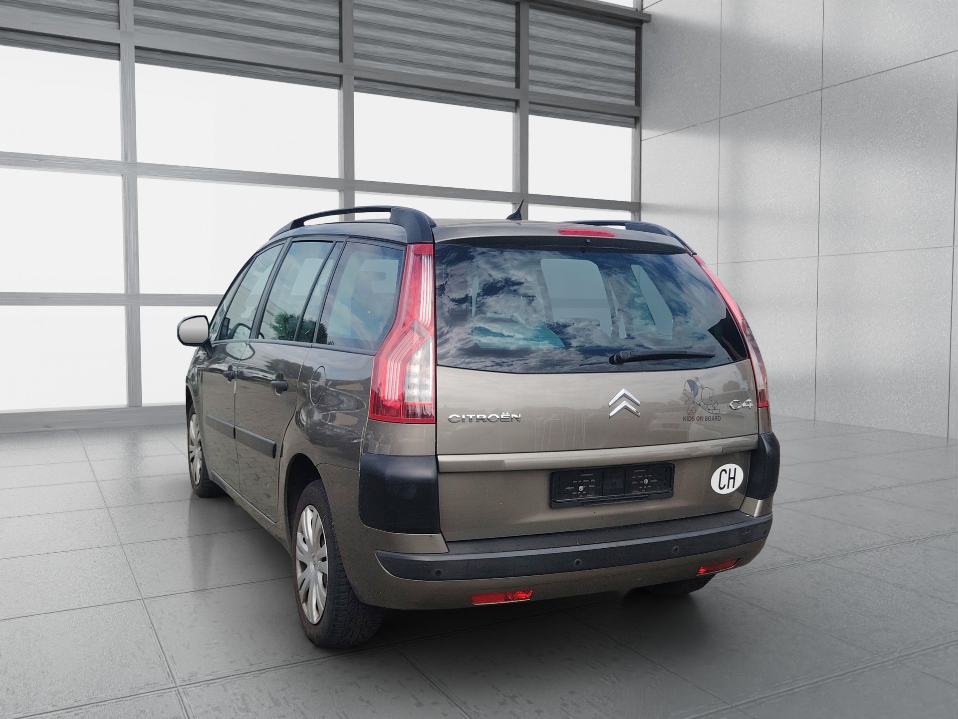 CITROEN Grand C4 Picasso 1.6 HDI 16V Dynamique BMP6-image-6