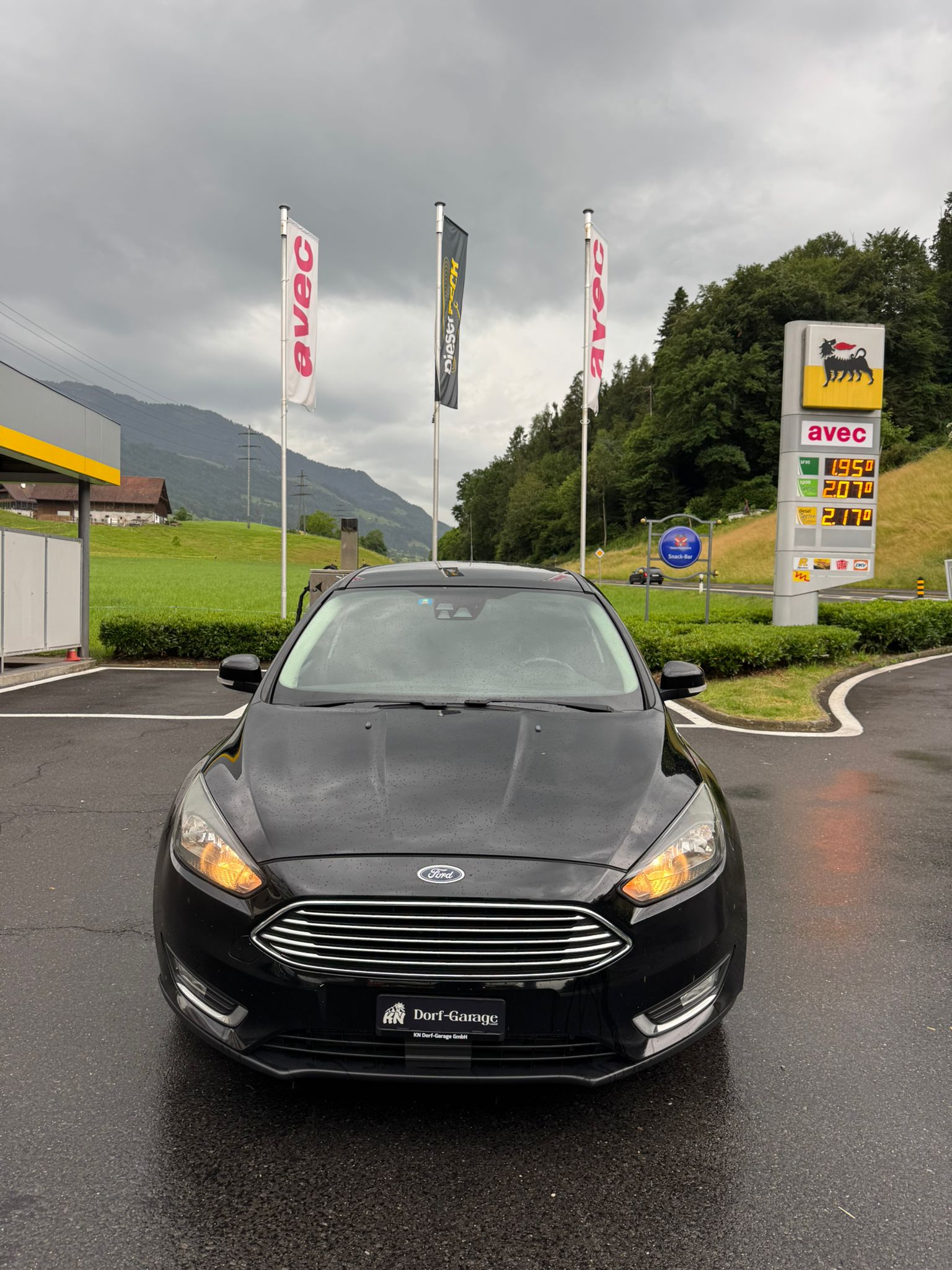 FORD Focus 2.0 TDCi Trend Powershift-image-1