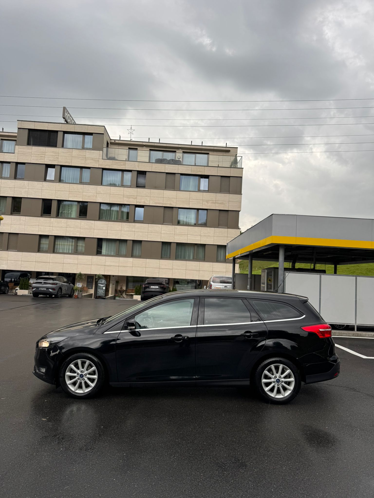 FORD Focus 2.0 TDCi Trend Powershift-image-3