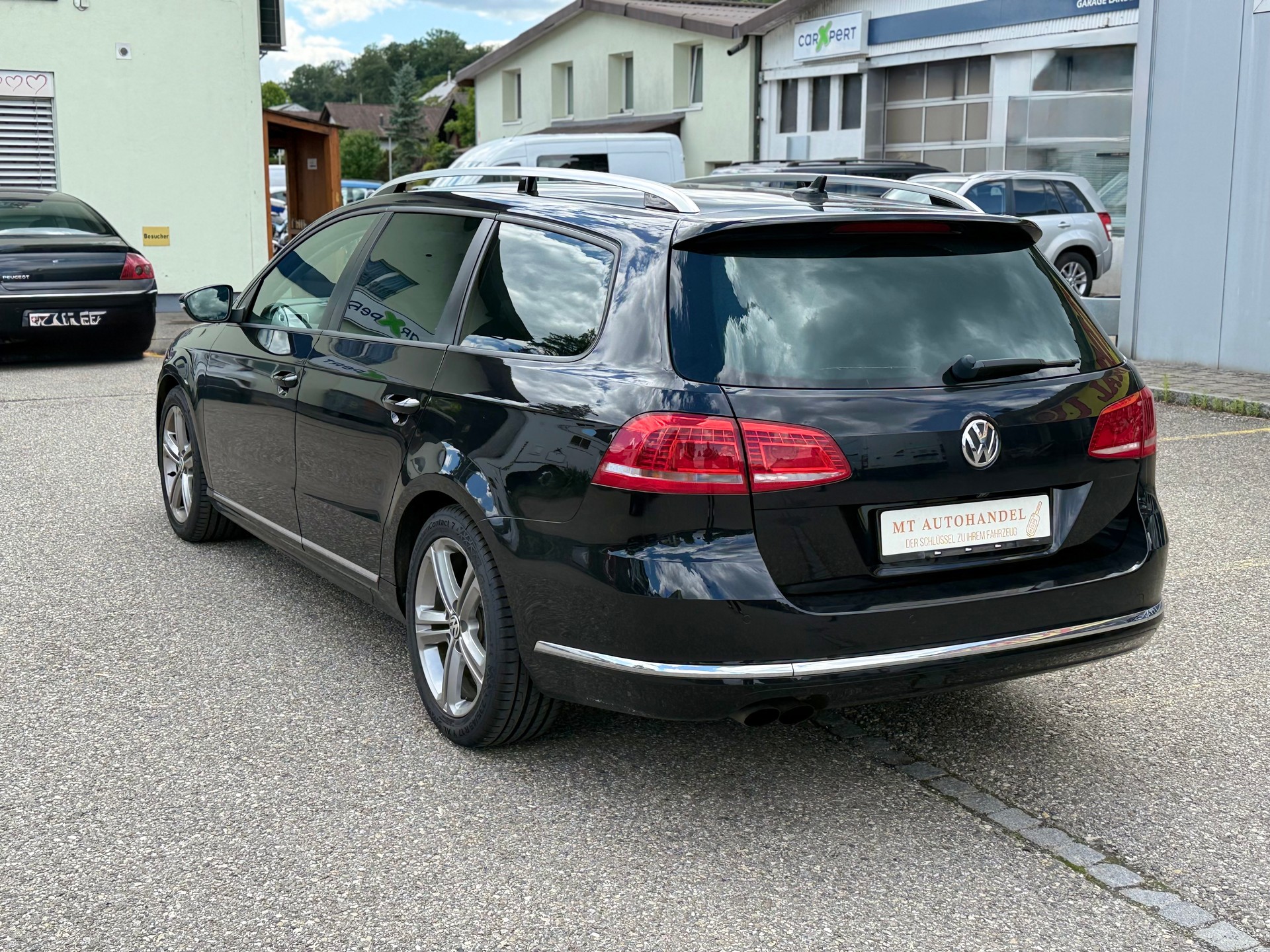 VW Passat Variant 2.0 TDI BMT R-Line DSG-image-6