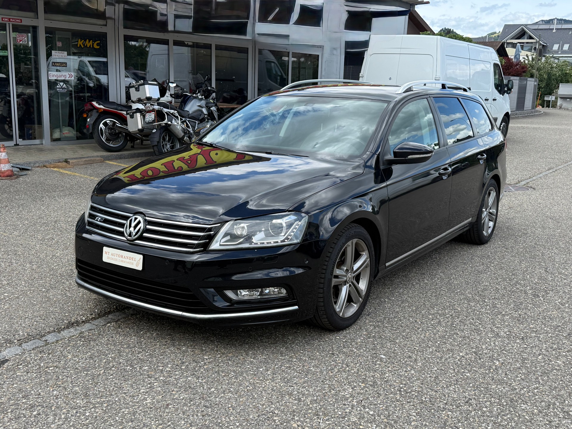 VW Passat Variant 2.0 TDI BMT R-Line DSG-image-0