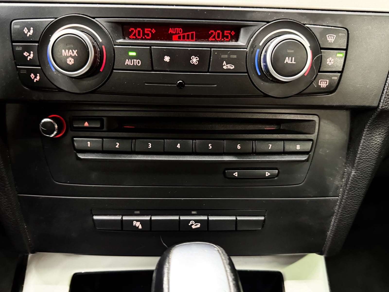 BMW 325i xDrive Touring Steptronic-image-18