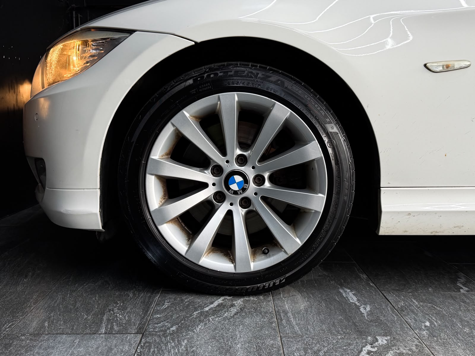 BMW 325i xDrive Touring Steptronic-image-9