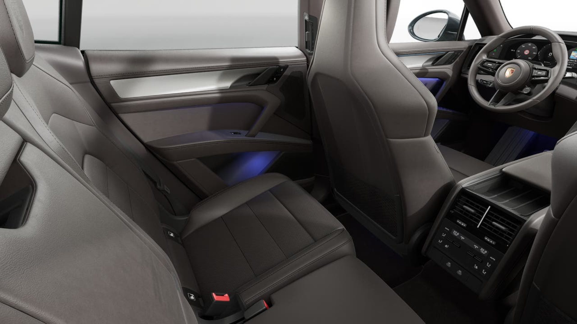 PORSCHE Cayenne Electric-image-13