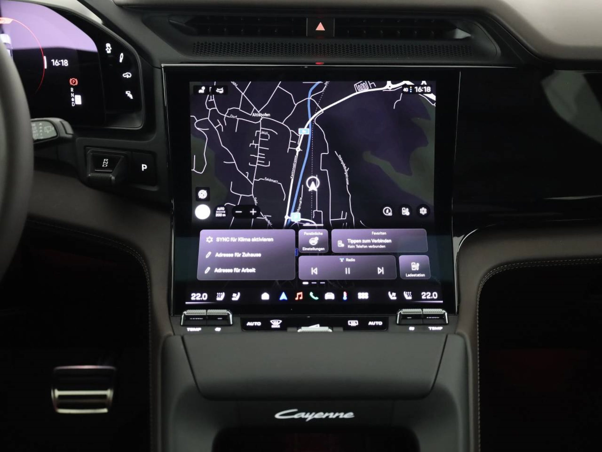 PORSCHE Cayenne Electric-image-17