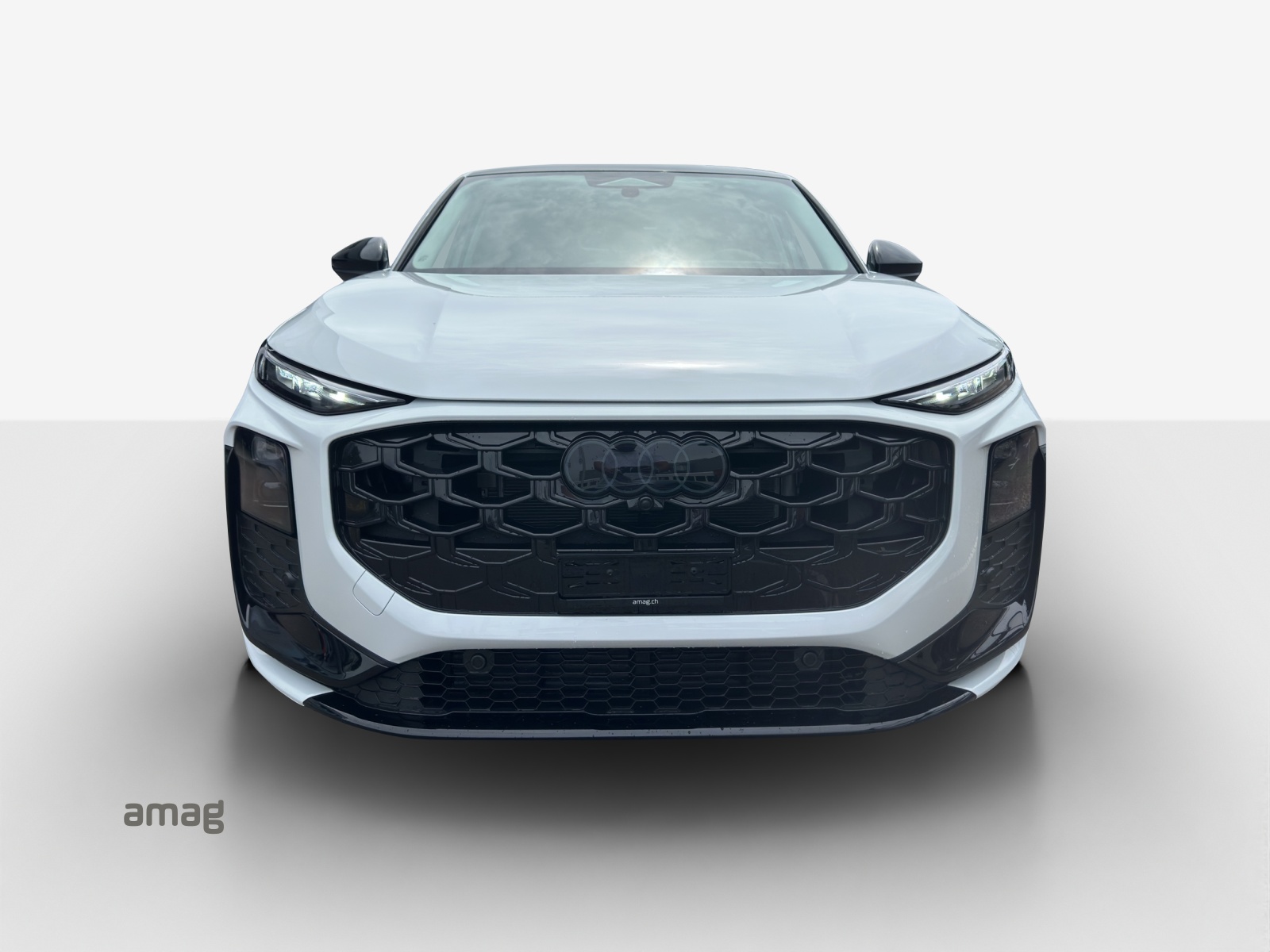 AUDI Q3 Sportback 110 kW TFSI S tronic-image-6