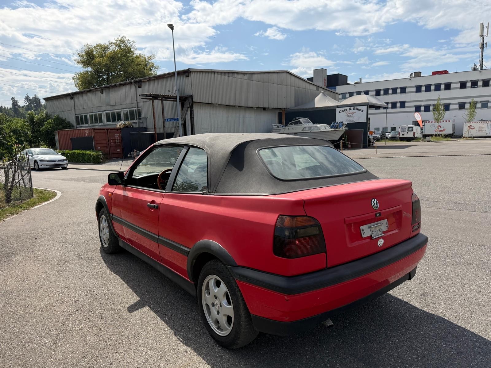 VW Golf Cabriolet 2000 Avantgarde-image-4
