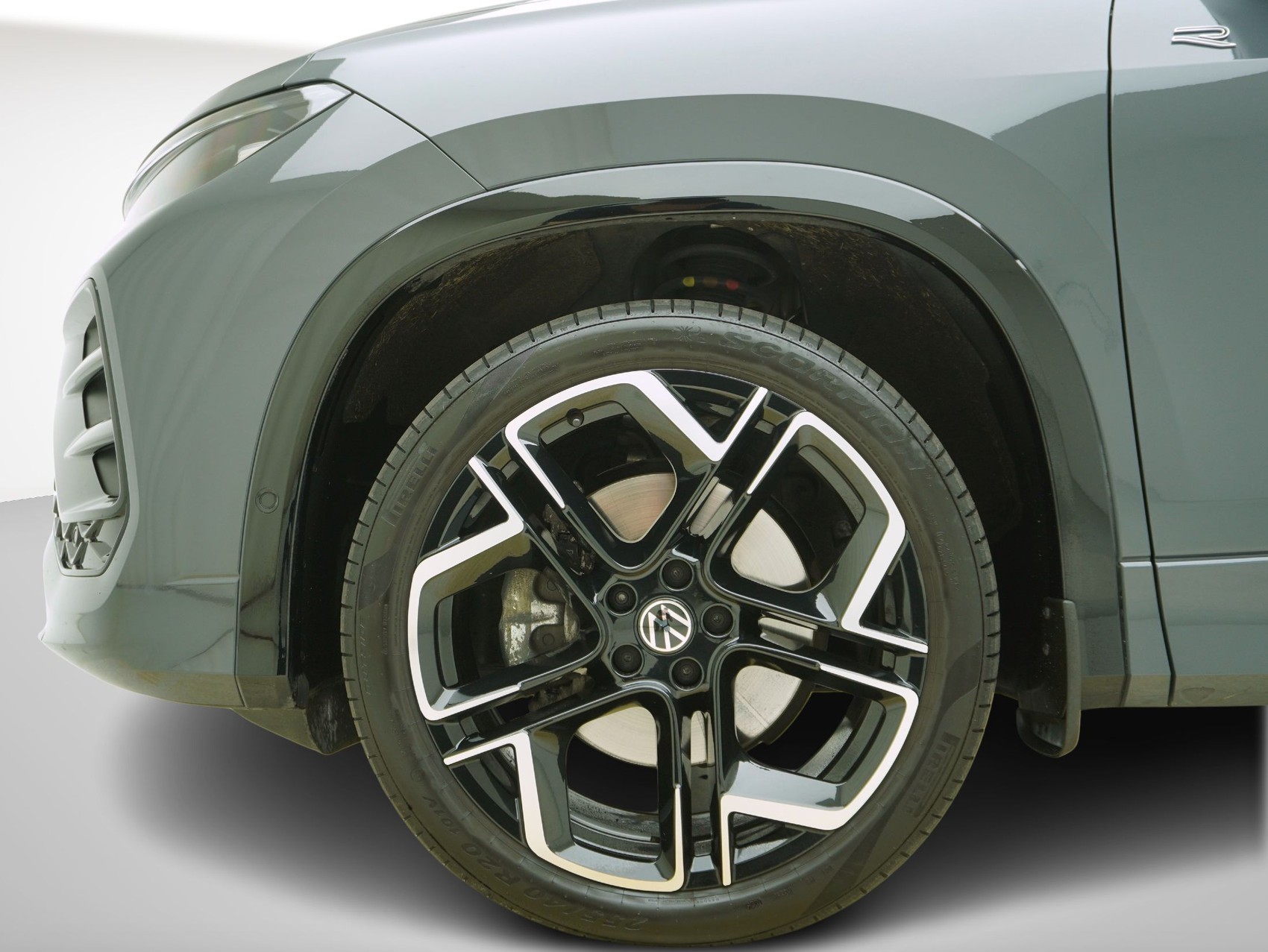 VW Tayron 2.0 TDI DSG R-Line Black Style 4Motion-image-7