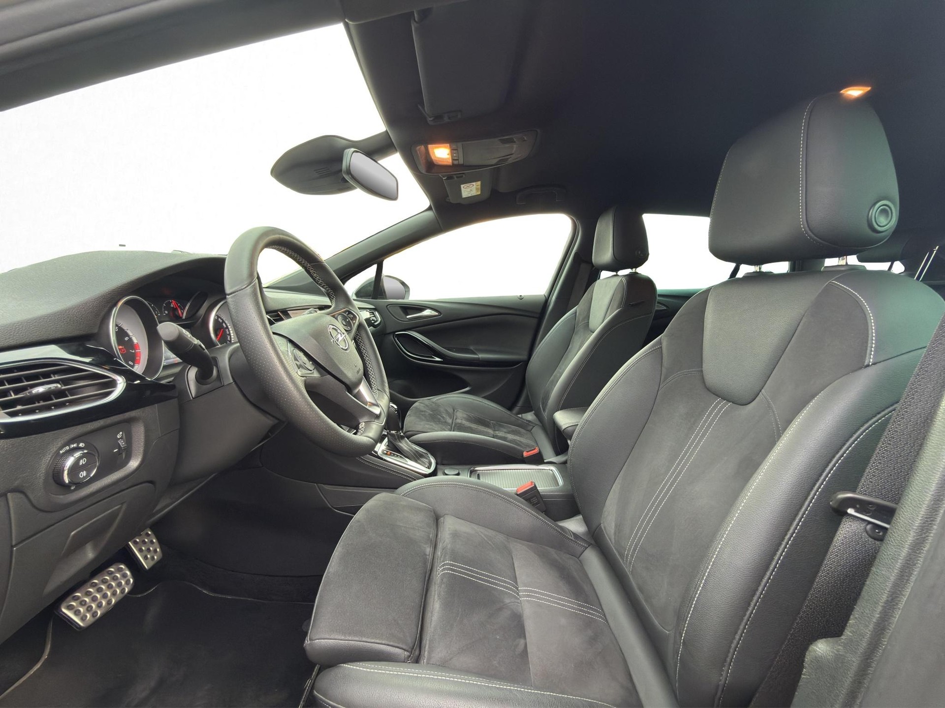 OPEL Astra Sports Tourer 1.4 T 150 eTEC Black Ed. S/S-image-11