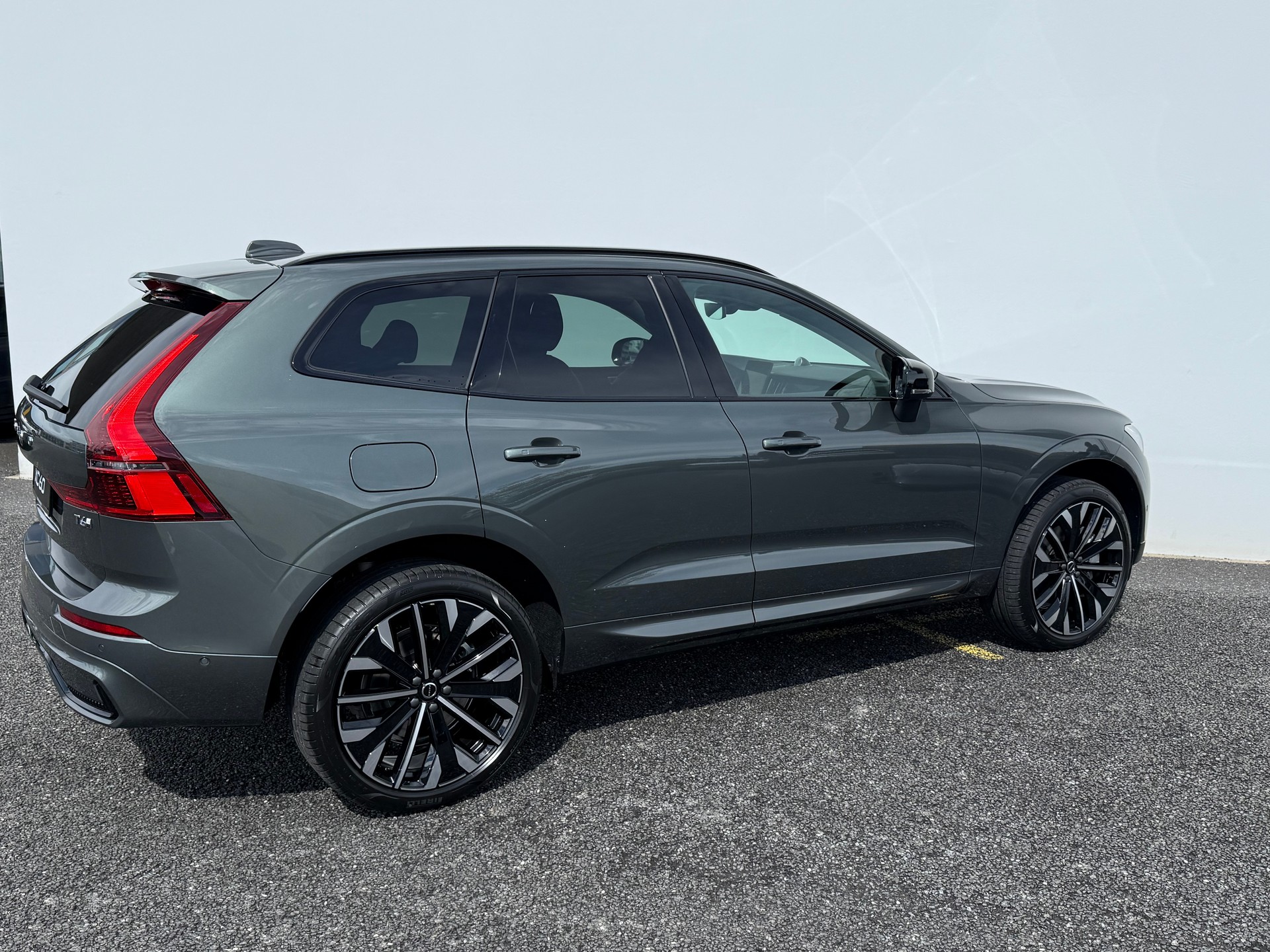 VOLVO XC60 2.0 T6 TE Ultra Dark eAWD-image-7