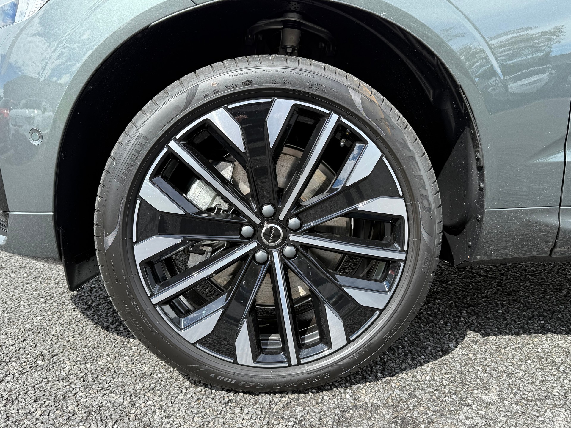 VOLVO XC60 2.0 T6 TE Ultra Dark eAWD-image-9