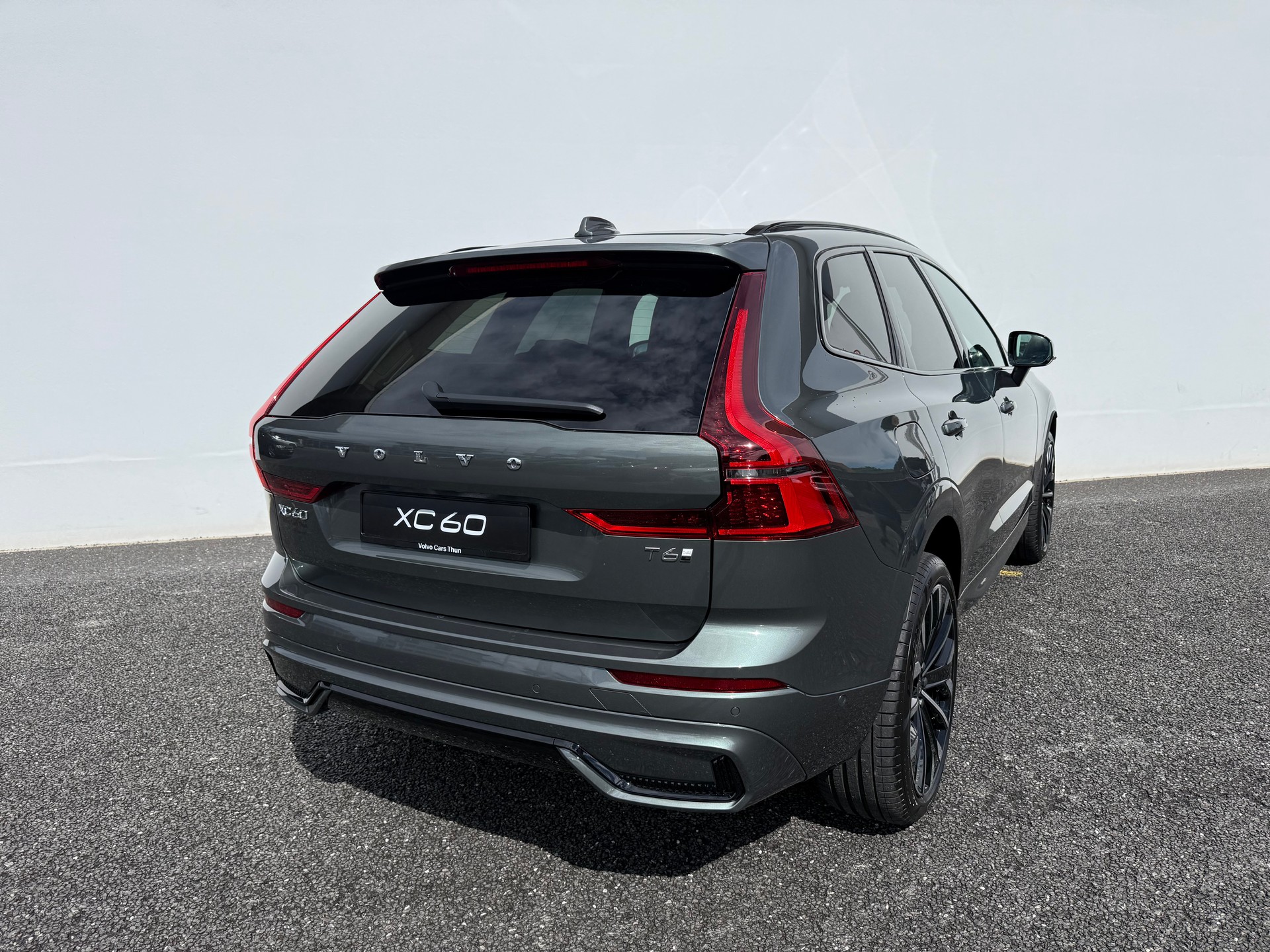 VOLVO XC60 2.0 T6 TE Ultra Dark eAWD-image-6