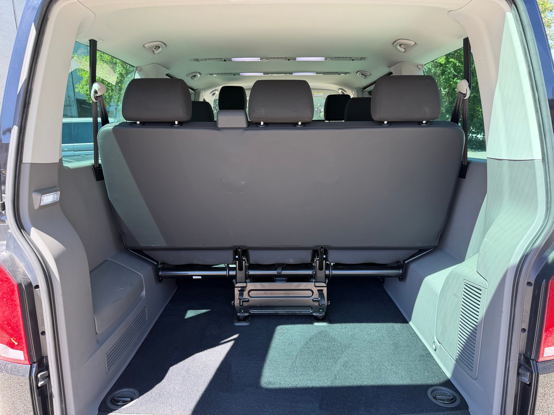 VW T6.1 Caravelle 2.0 TDI Comfortline DSG-image-13
