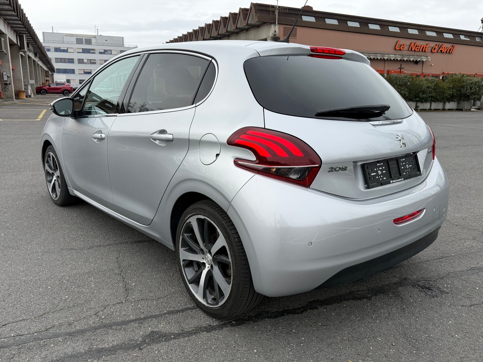 PEUGEOT 1.2 PureTech Allure S/S-image-4
