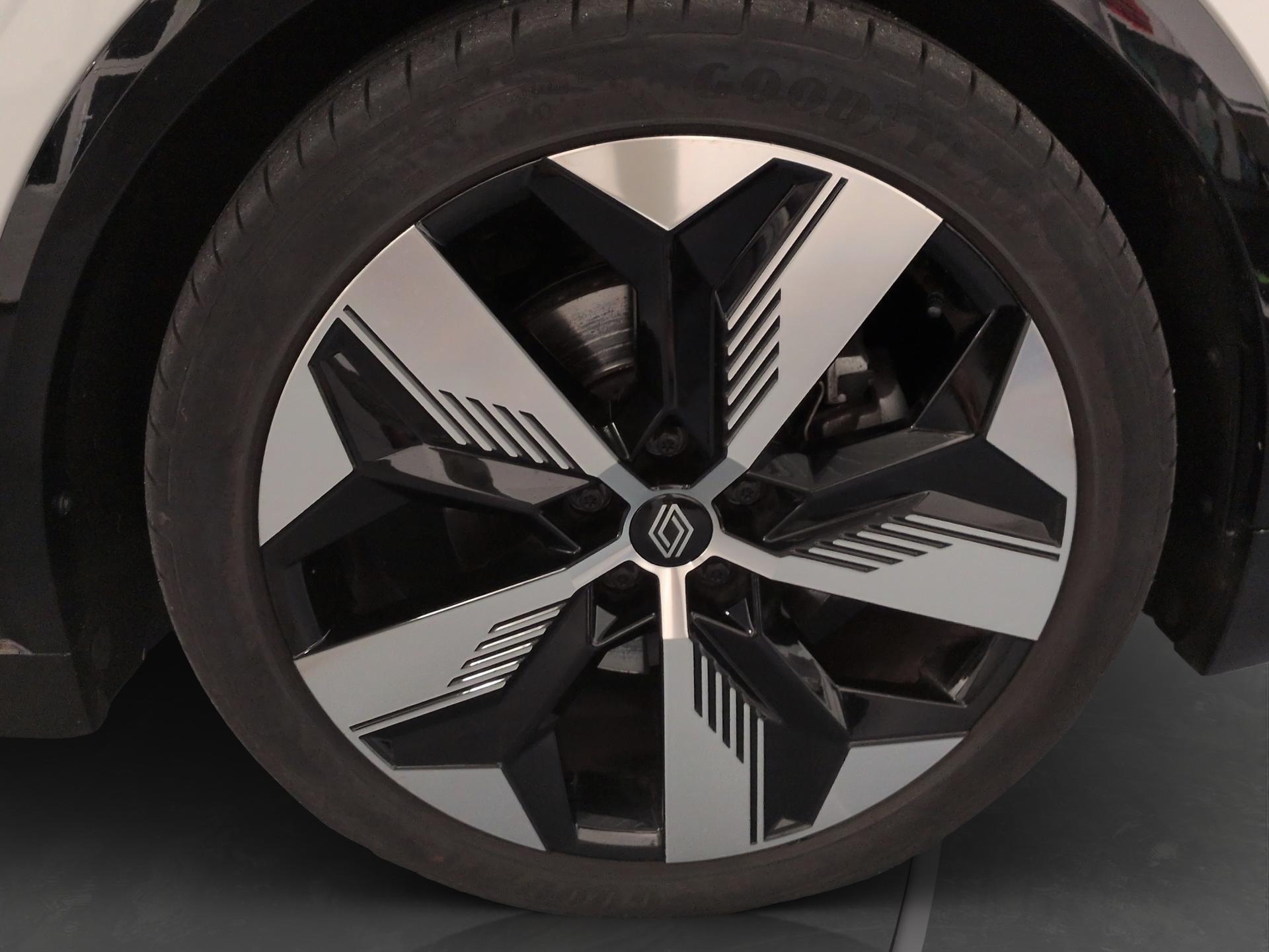 RENAULT Mégane E-TECH EV60 Techno-image-17