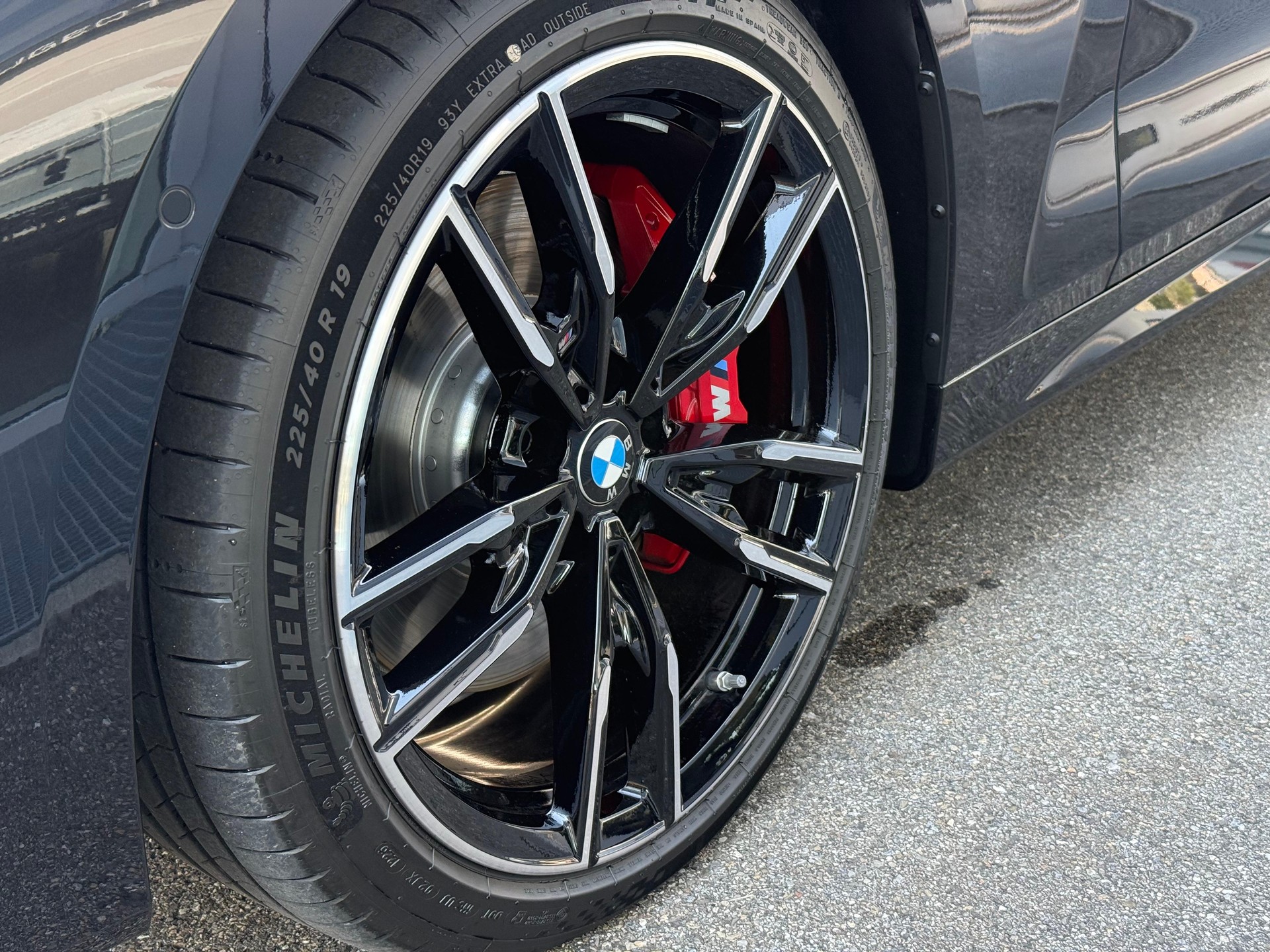 BMW M440i xDrive Cabrio-image-5
