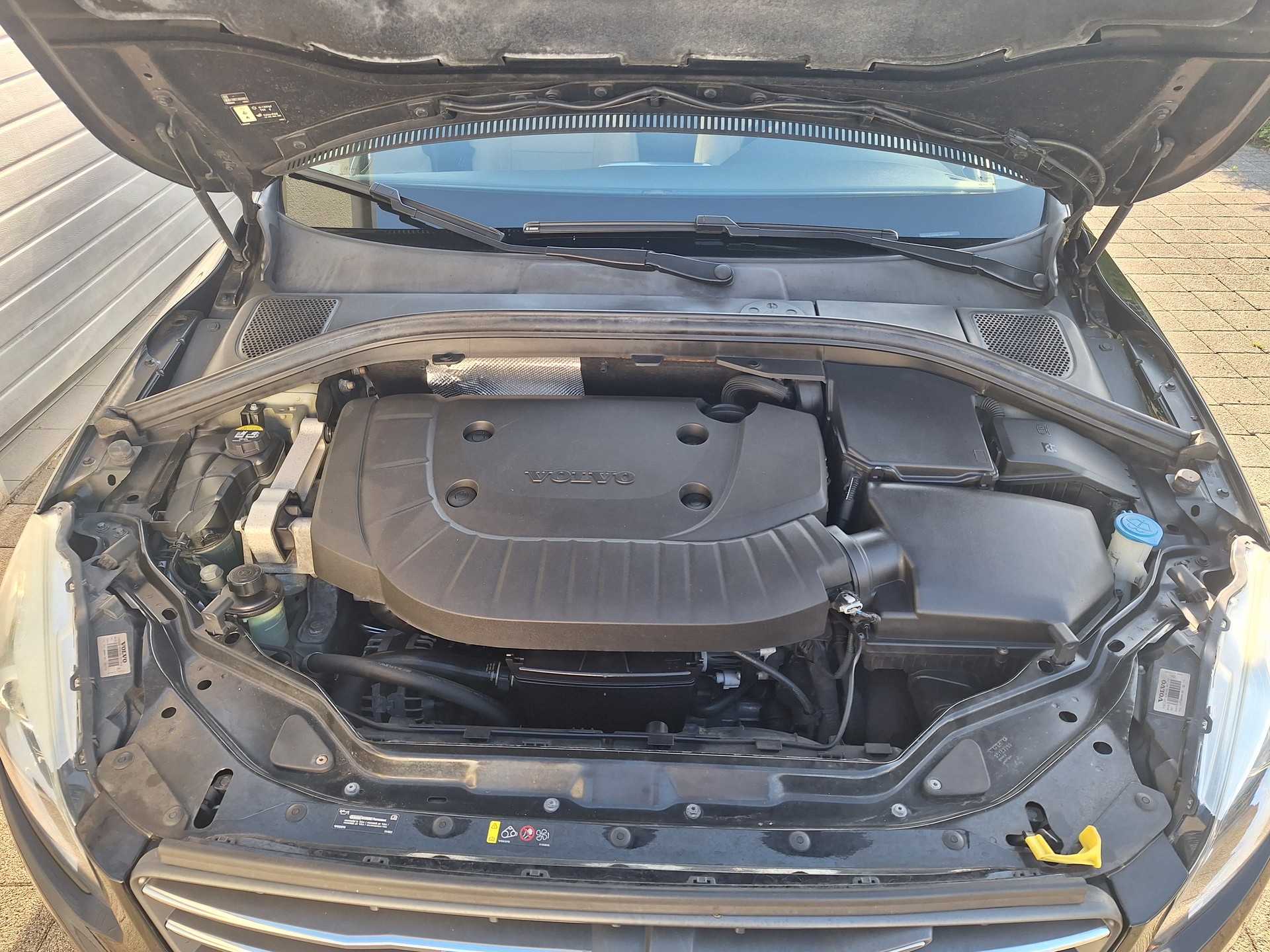 VOLVO 2.4 D4 Executive AWD S/S-image-4