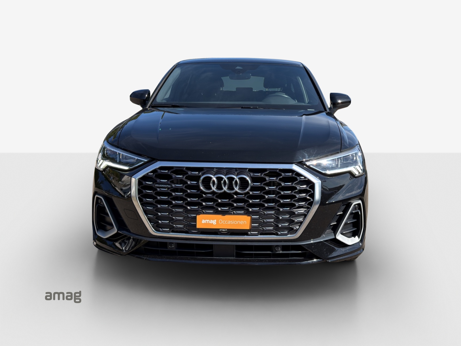 AUDI Q3 Sportback 40 TFSI S line quattro S-tronic-image-6