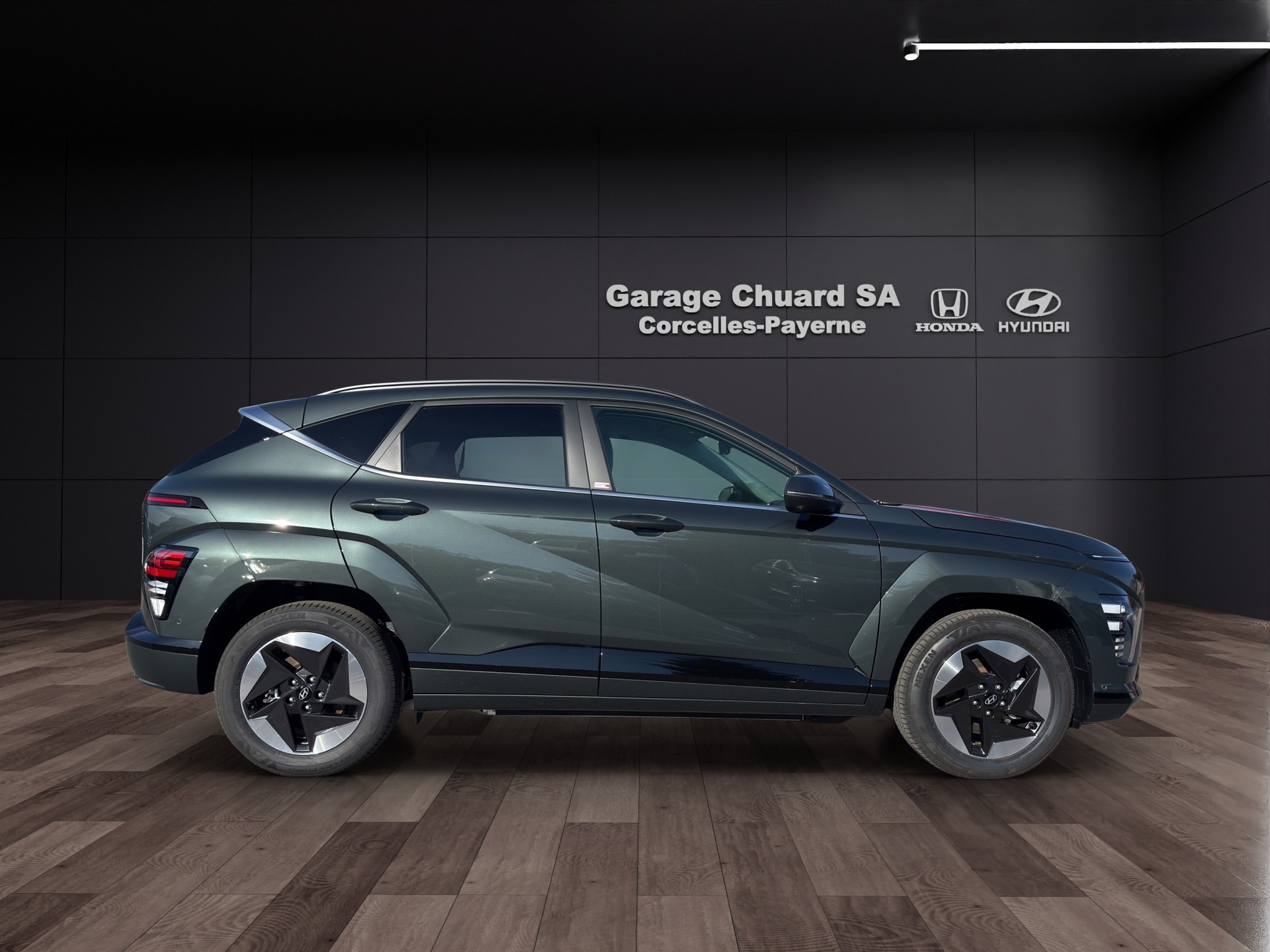 HYUNDAI Kona EV 65.4 kWh Amplia-image-2