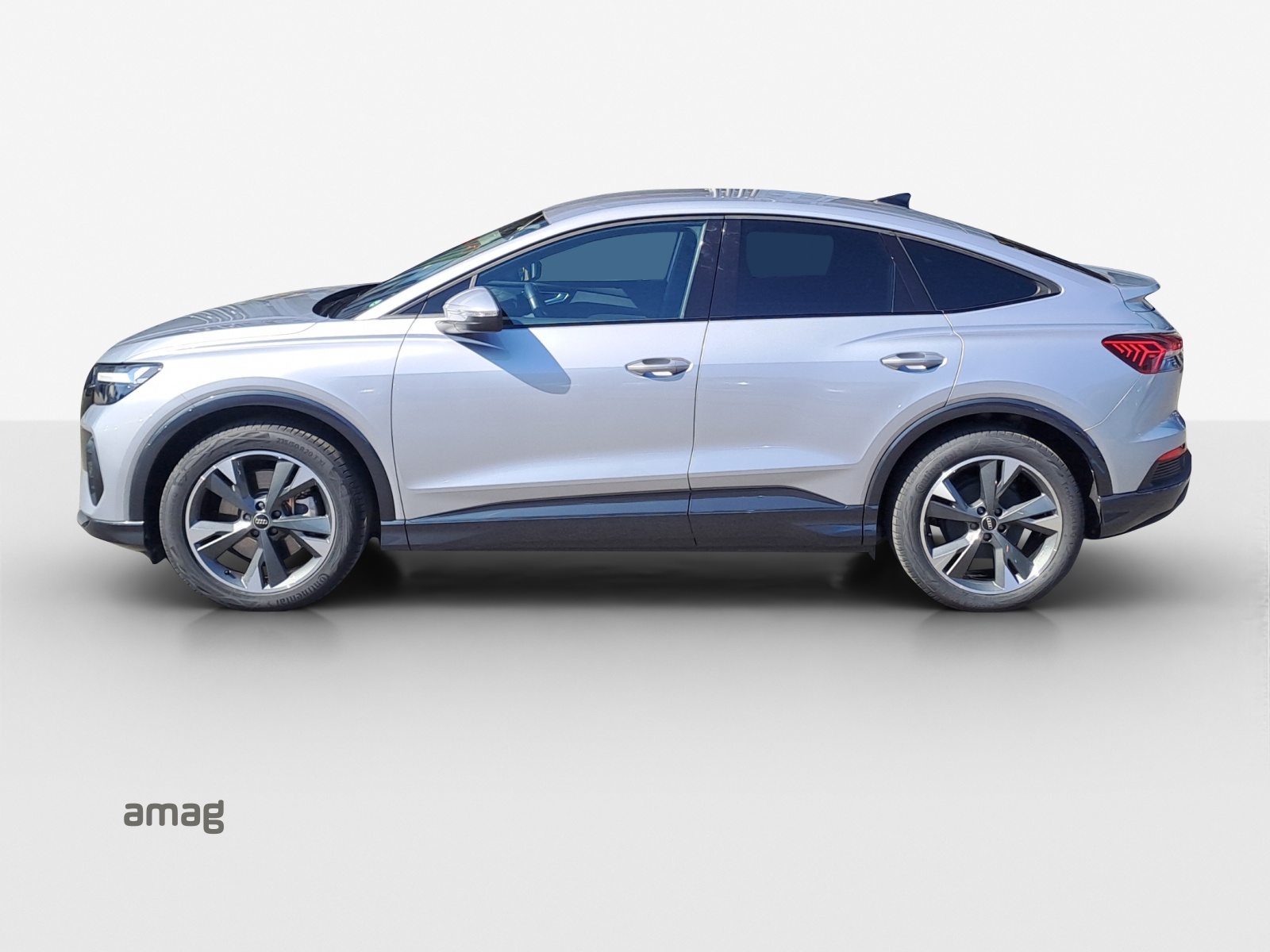 AUDI Q4 Sportback e-tron 50 quattro-image-1