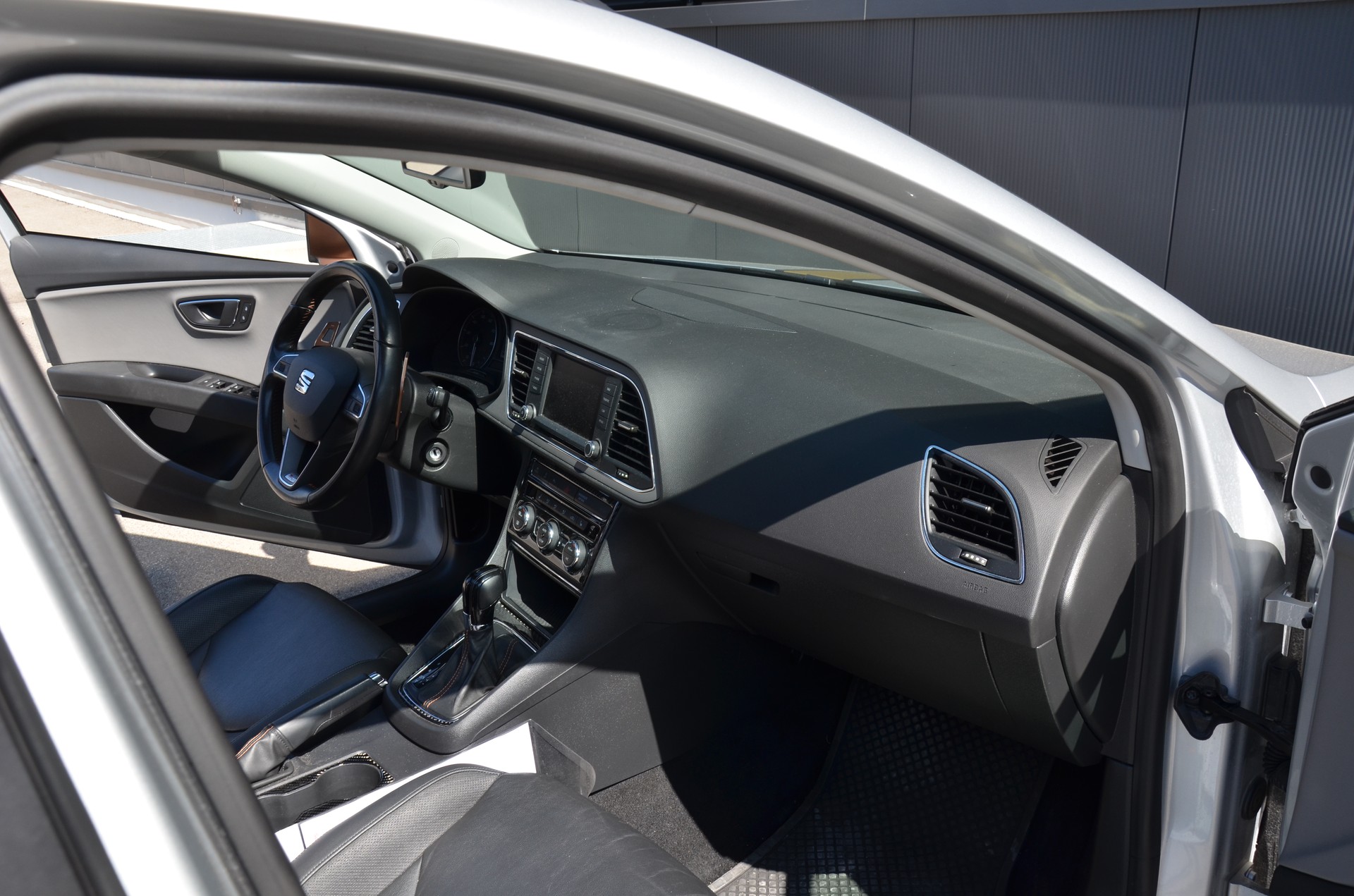 SEAT Leon ST 1.8 TSI X-Perience 4Drive DSG-image-10