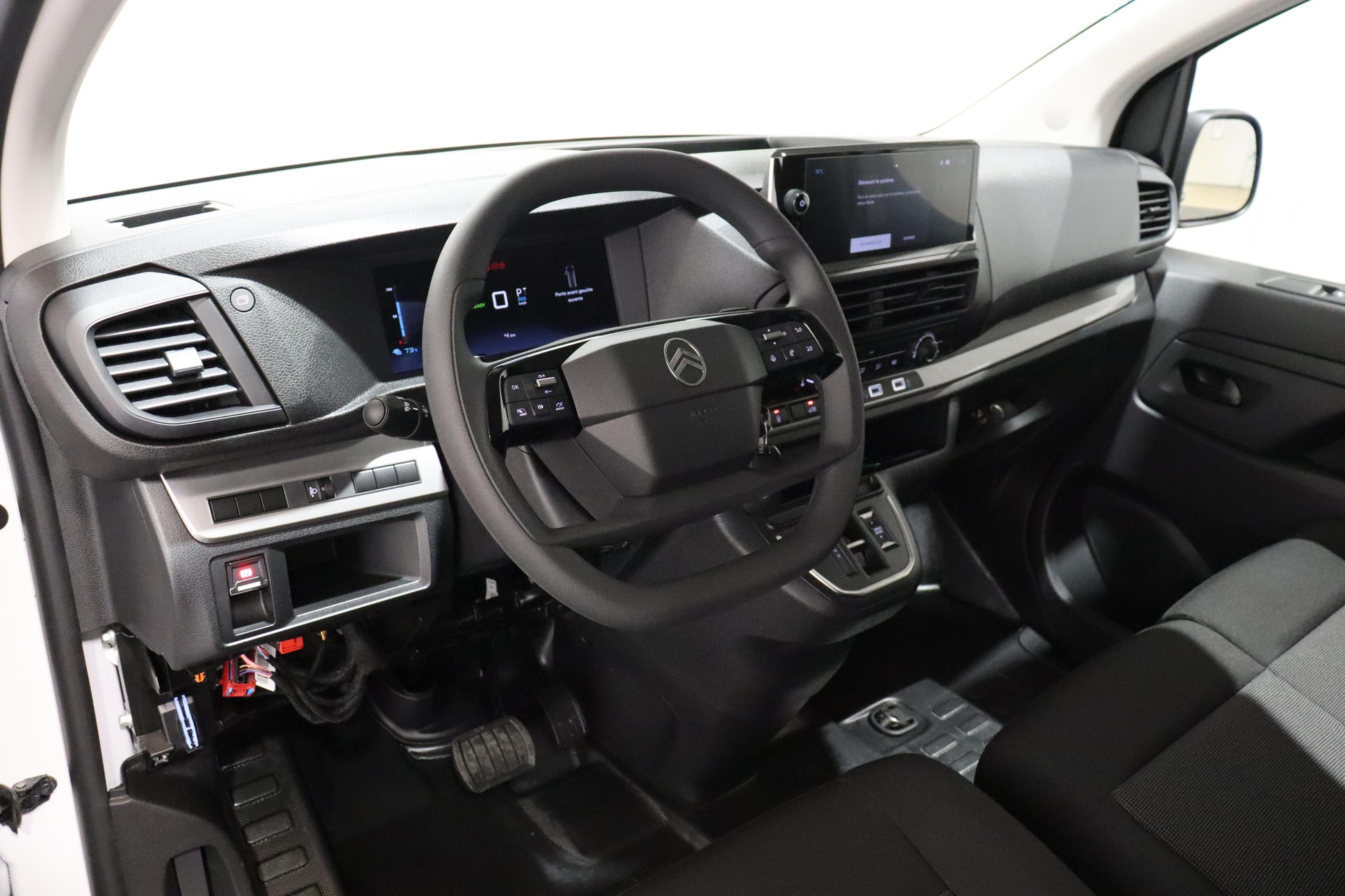 CITROEN e-Jumpy Kaw. M 50 kWh-image-5