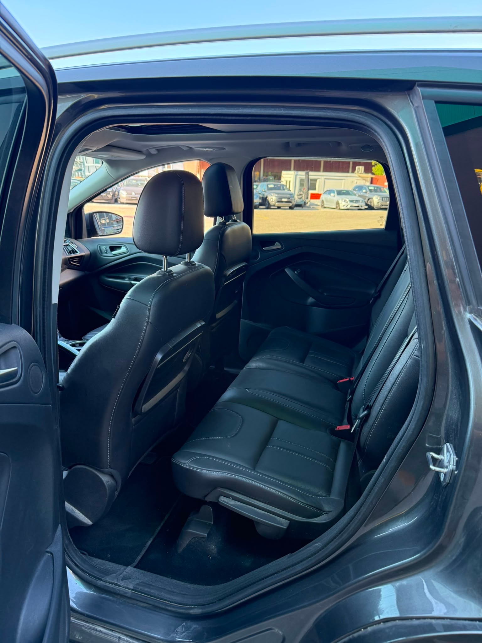 FORD Kuga 2.0 TDCi Titanium 4WD PowerShift-image-12