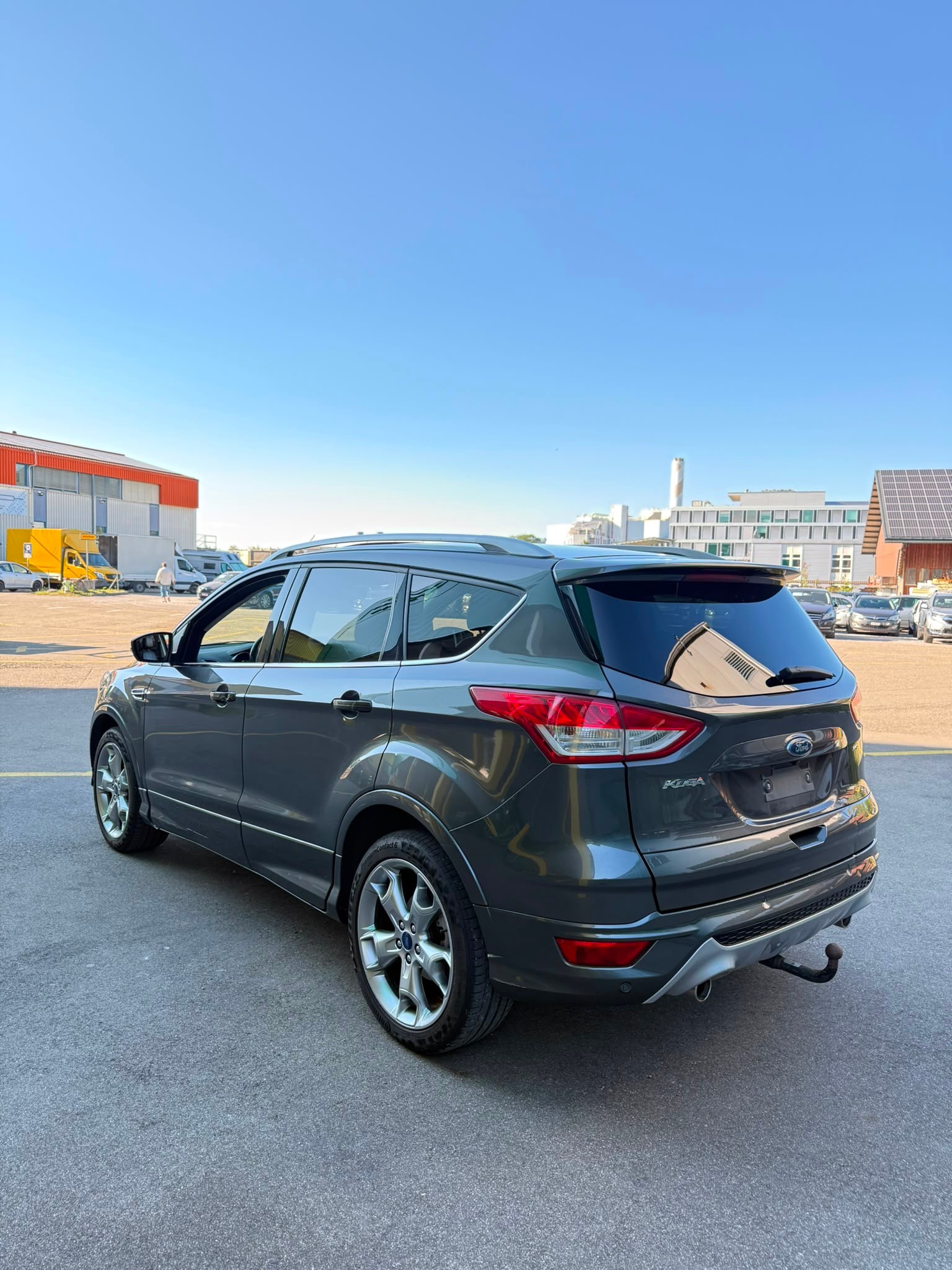 FORD Kuga 2.0 TDCi Titanium 4WD PowerShift-image-4