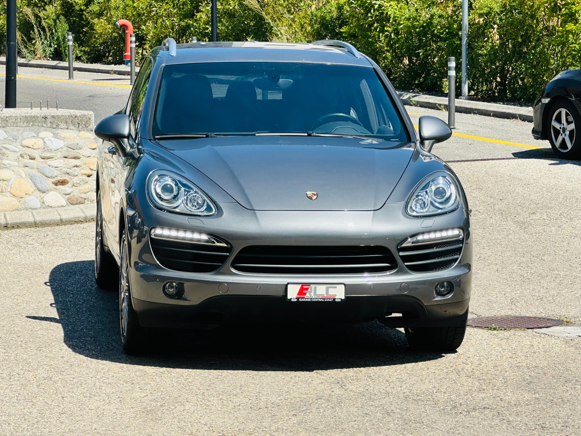 PORSCHE Cayenne S-image-3