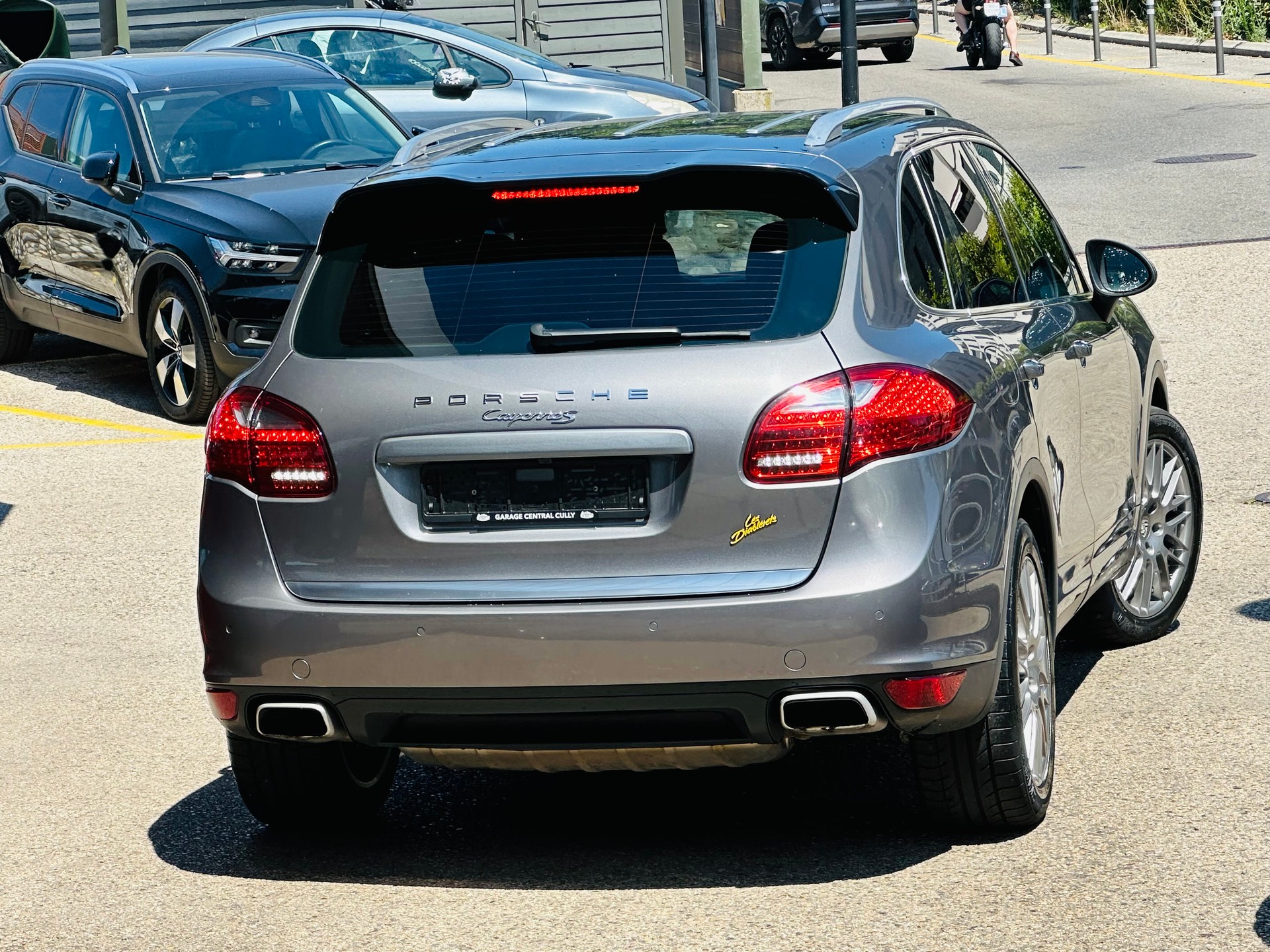 PORSCHE Cayenne S-image-8