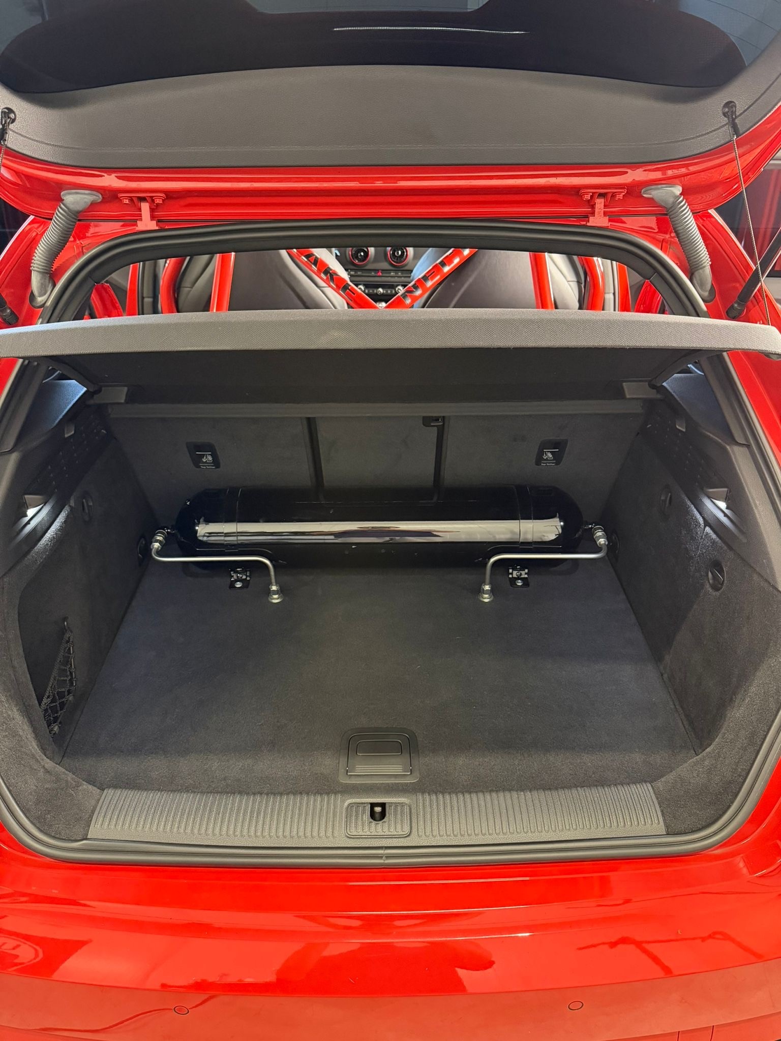 AUDI 2.5 T FSI quattro S-Tronic-image-4