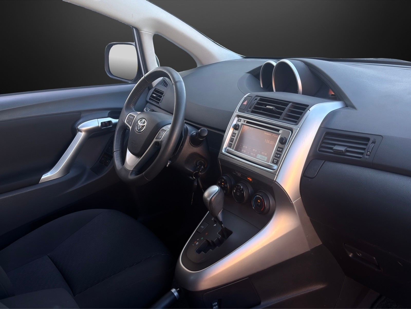 TOYOTA Verso 1.8 easy Multidrive * 7-Plätzer *-image-9