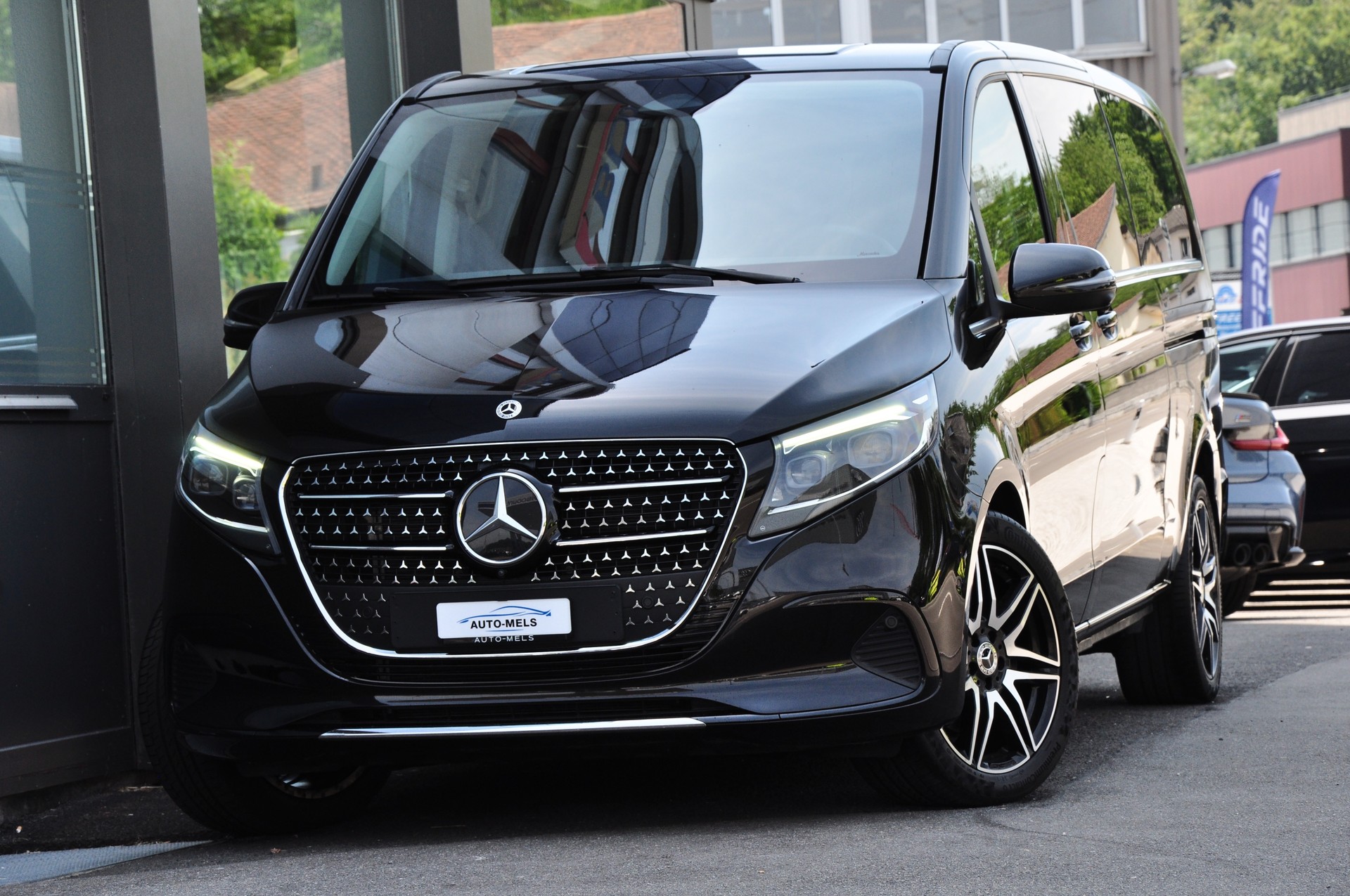 MERCEDES-BENZ V 300 d extralang Avantgarde 4Matic 9G-Tronic