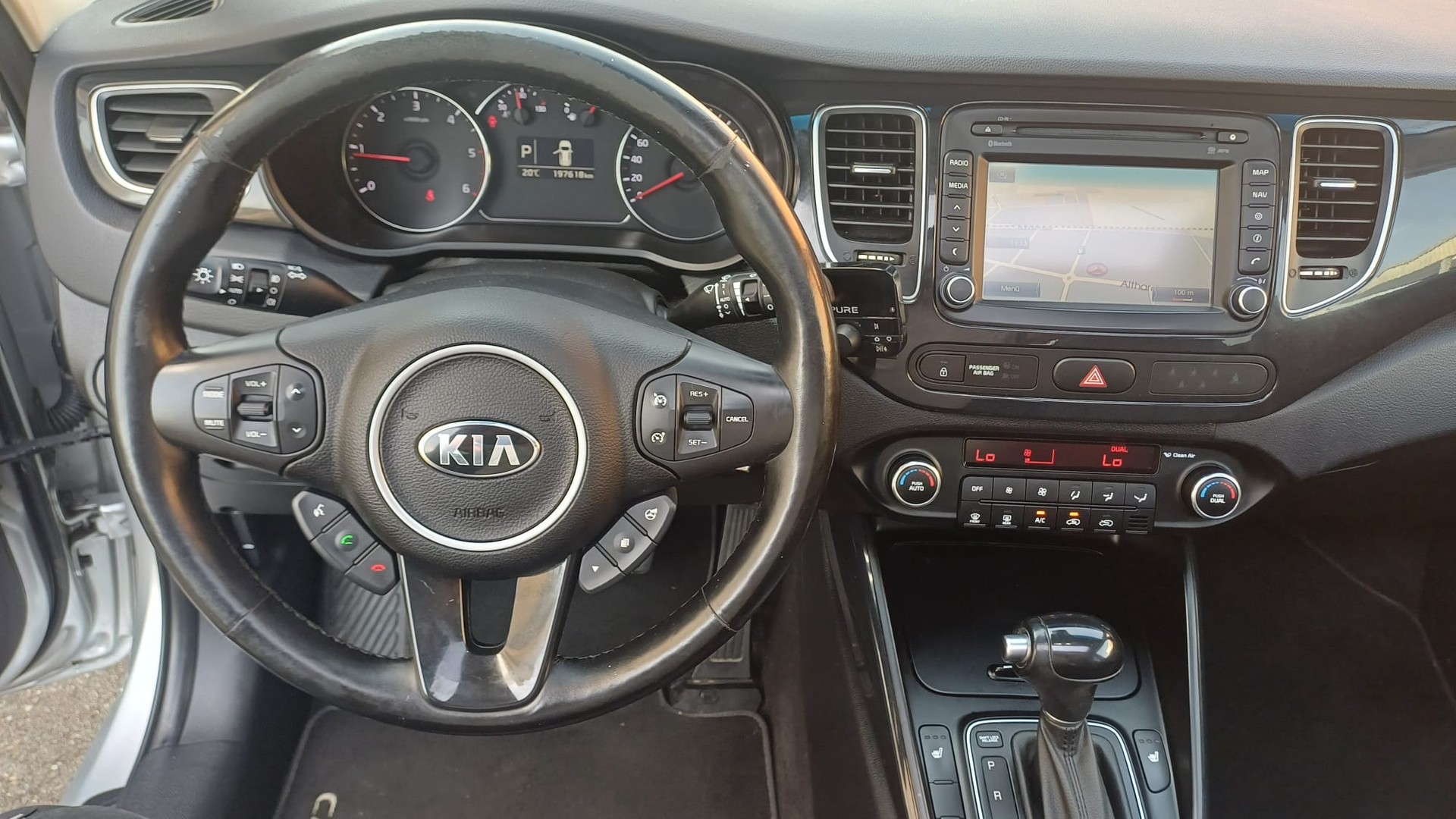 KIA Carens 1.7 CRDi Swiss Eco Edition DCT* 7 Plätze-image-12
