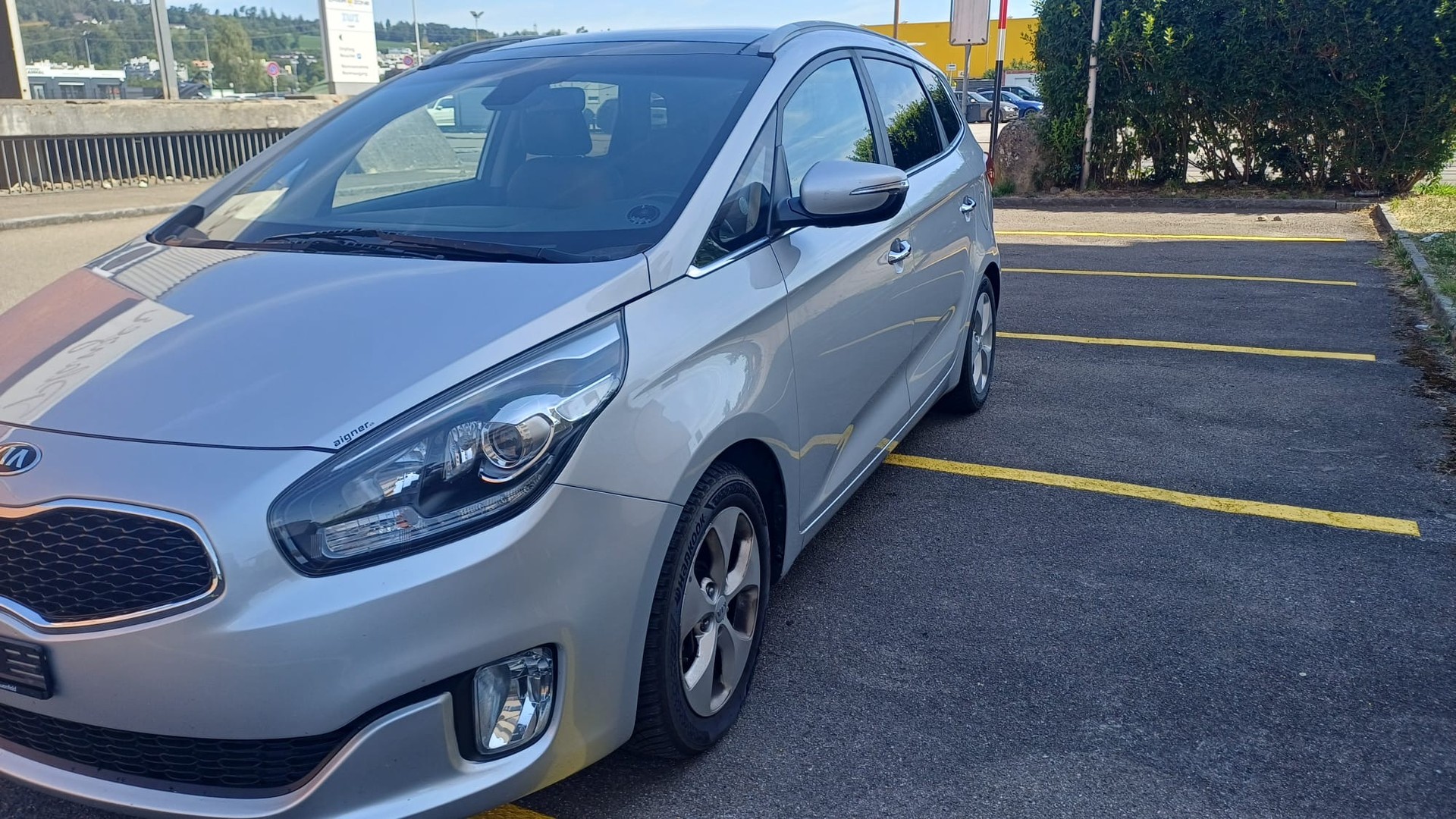 KIA Carens 1.7 CRDi Swiss Eco Edition DCT* 7 Plätze-image-1