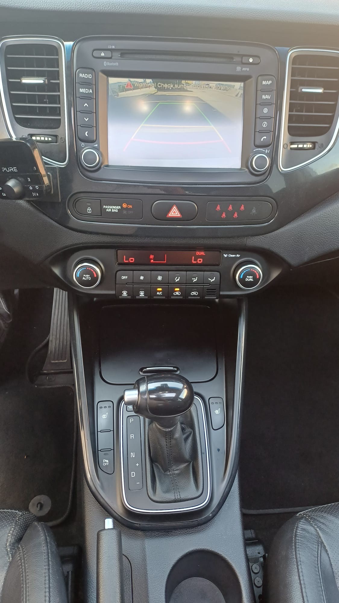 KIA Carens 1.7 CRDi Swiss Eco Edition DCT* 7 Plätze-image-13