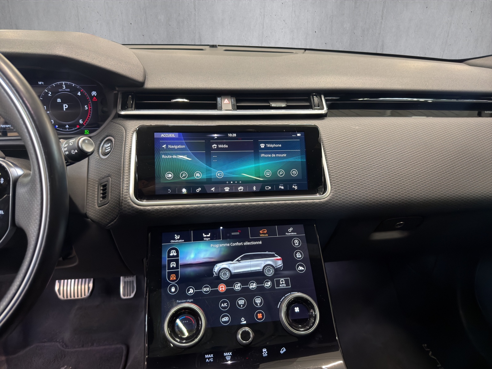 LAND ROVER Range Rover Velar 3.0 D 300 R-Dynamic S-image-10