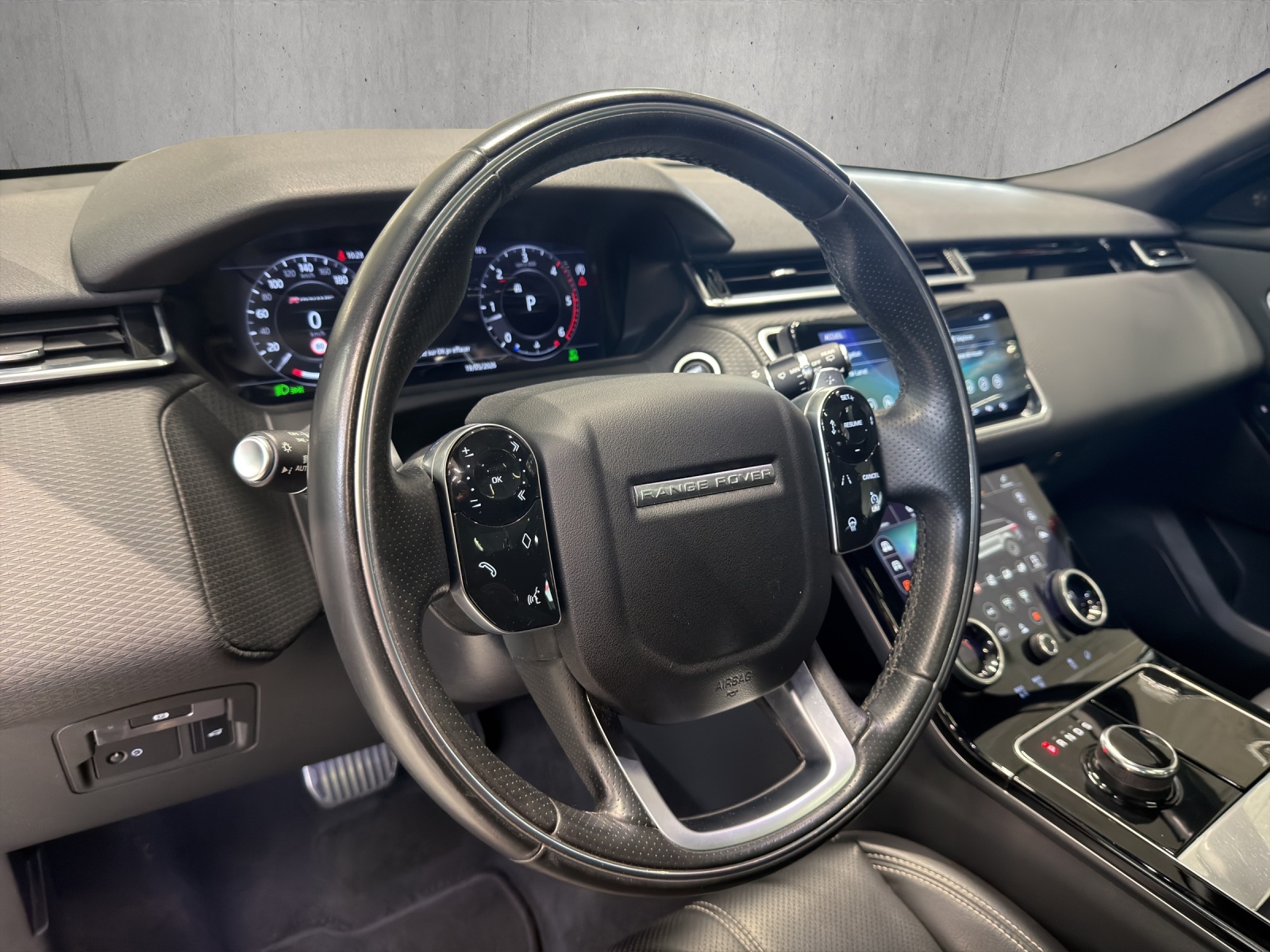 LAND ROVER Range Rover Velar 3.0 D 300 R-Dynamic S-image-8