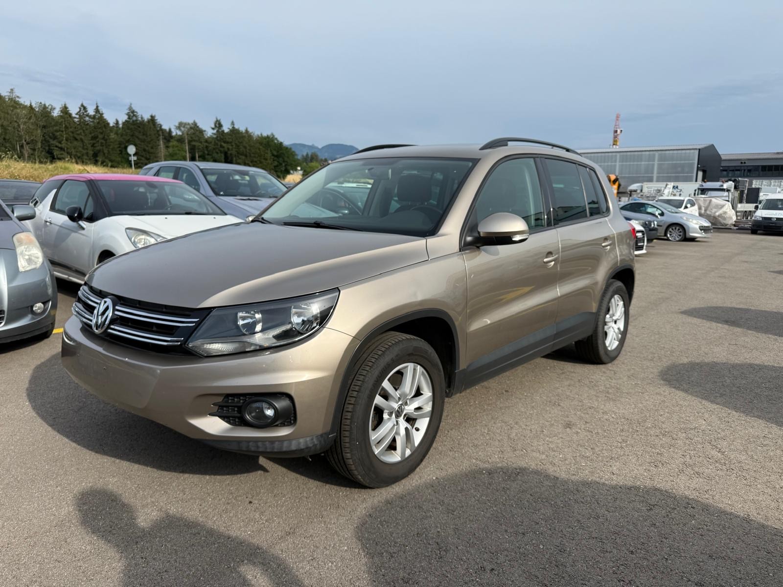 VW Tiguan 2.0 TSI Track&Field 4Motion DSG-image-2