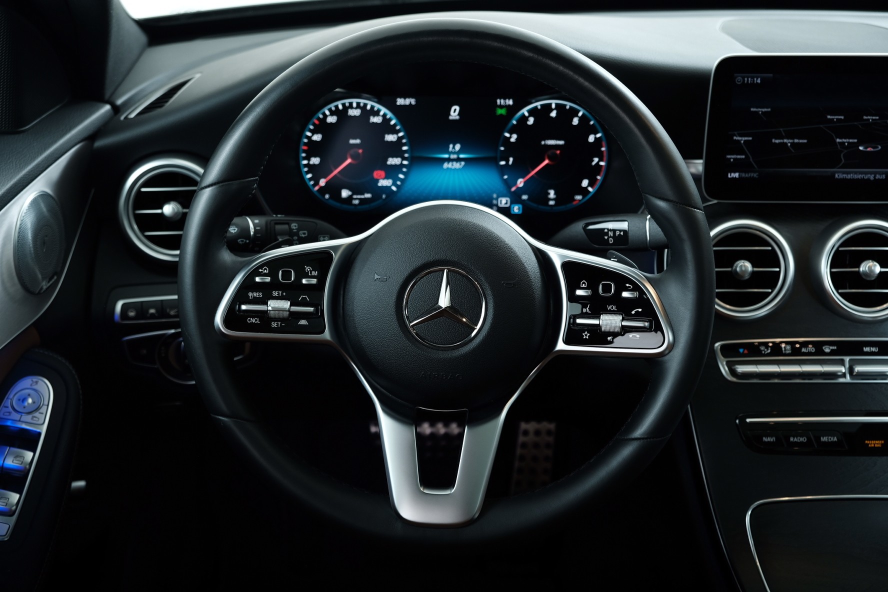 MERCEDES-BENZ C 300 AMG Line 9G-Tronic-image-7