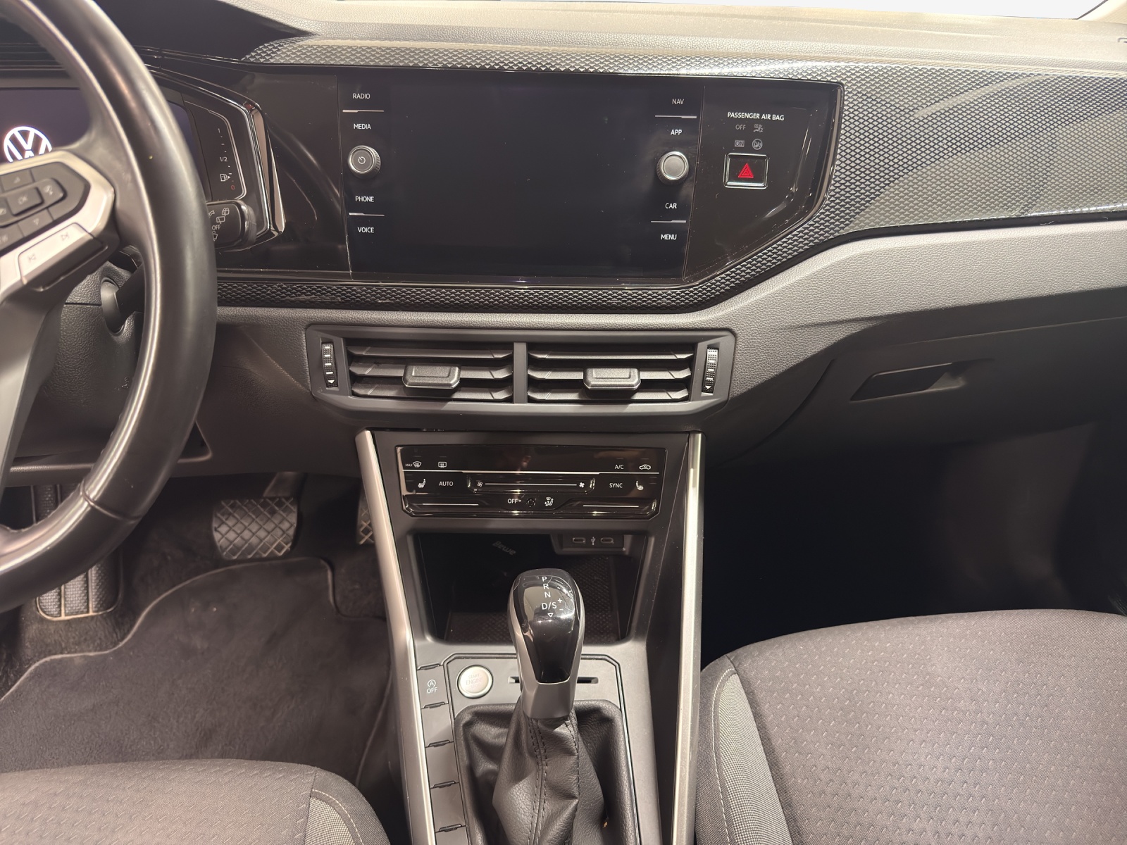 VW Taigo 1.0 TSI Life DSG-image-10