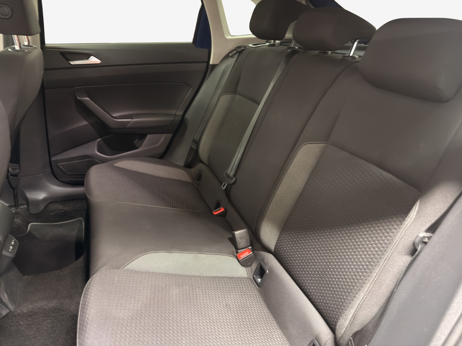 VW Taigo 1.0 TSI Life DSG-image-11