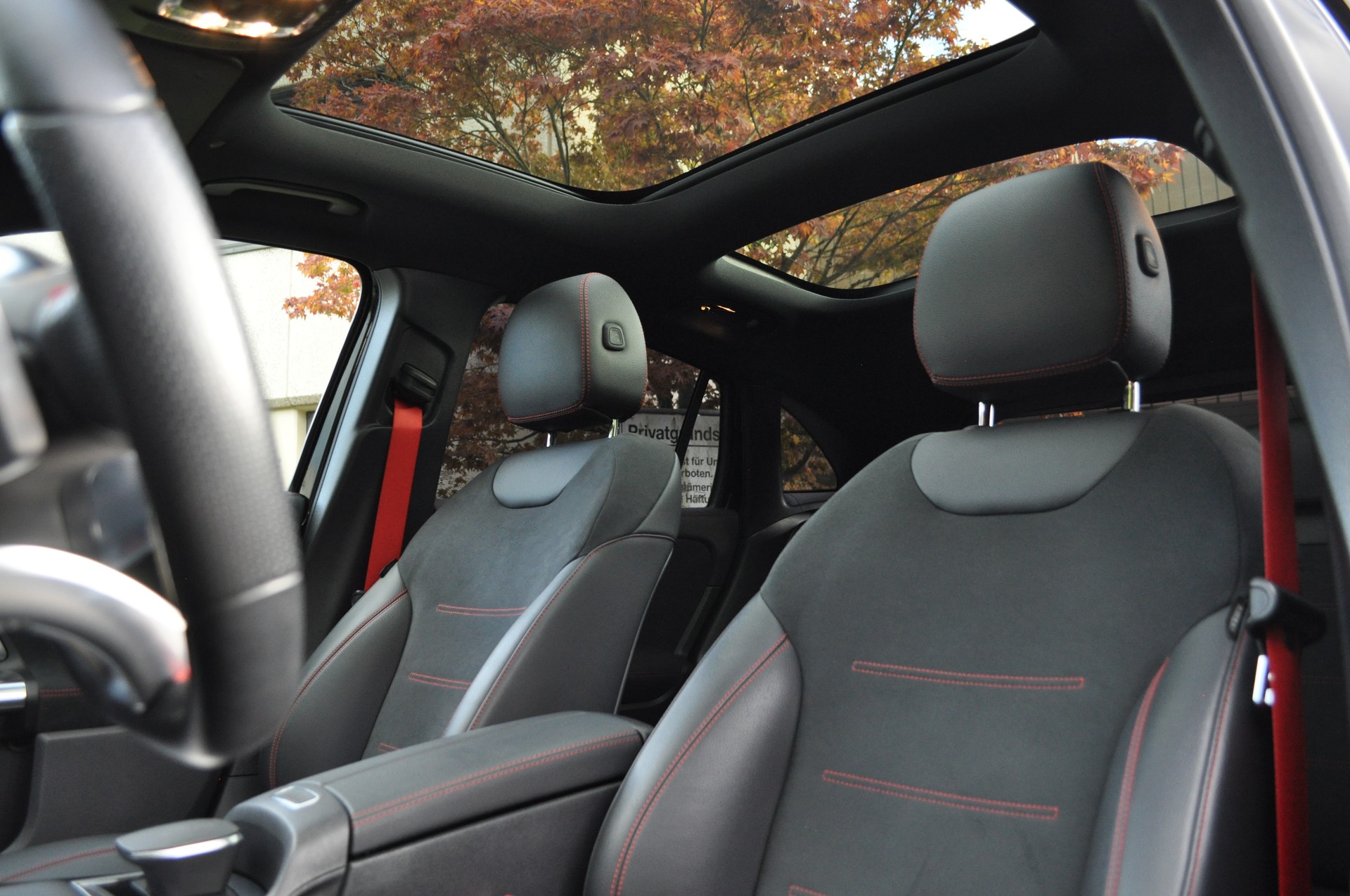 MERCEDES-BENZ GLA 35 AMG 4Matic 8G-Speedshift DCT-image-8